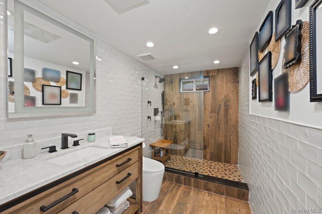 93 Beacon Avenue, Staten Island, NY 10306