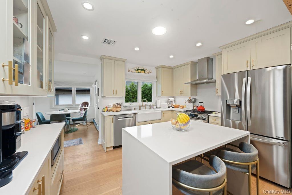 93 Beacon Avenue, Staten Island, NY 10306