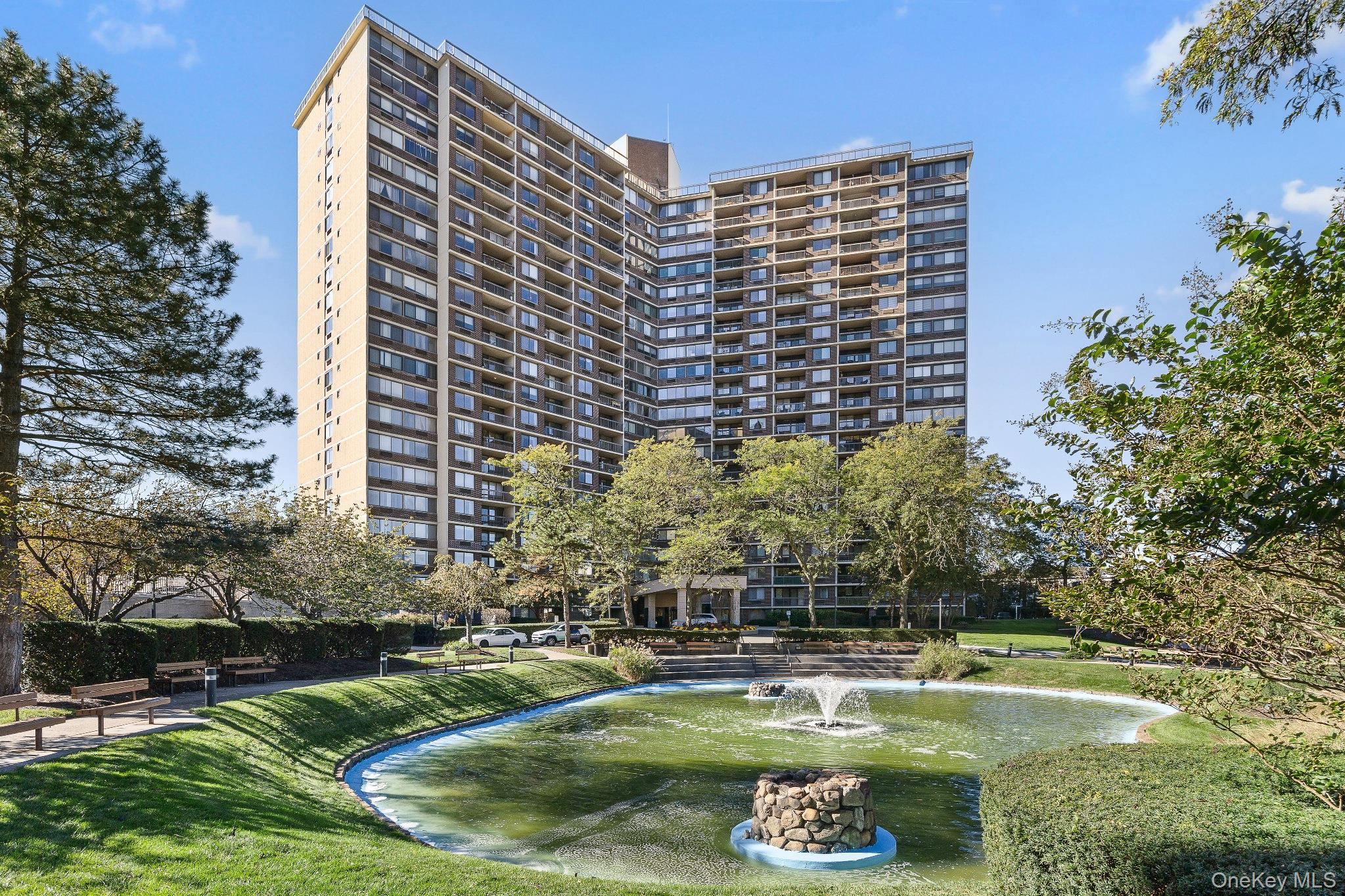 1 Bay Club Drive # 12U, Bayside, NY 11360