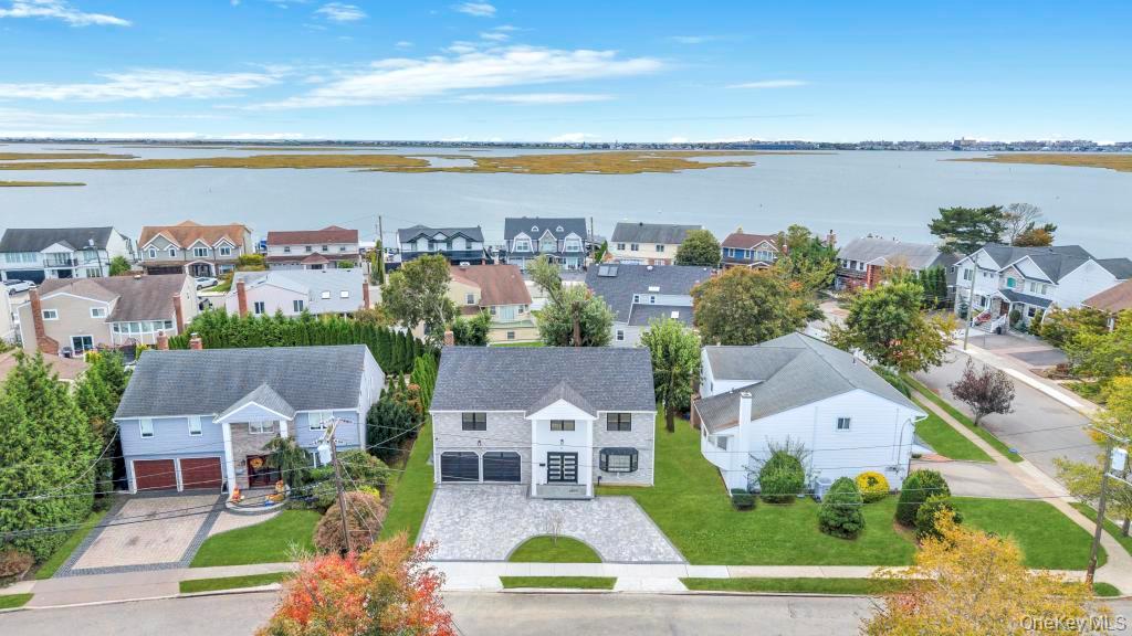 94 jeffery Lane, Oceanside, NY 11572