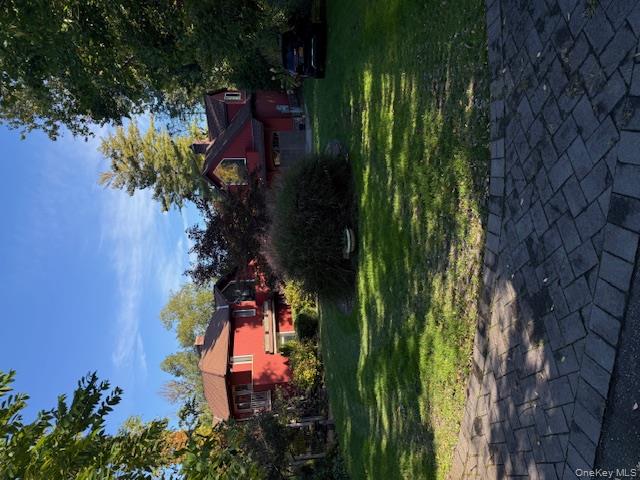 7 Briar Lane, Great Neck, NY 11024