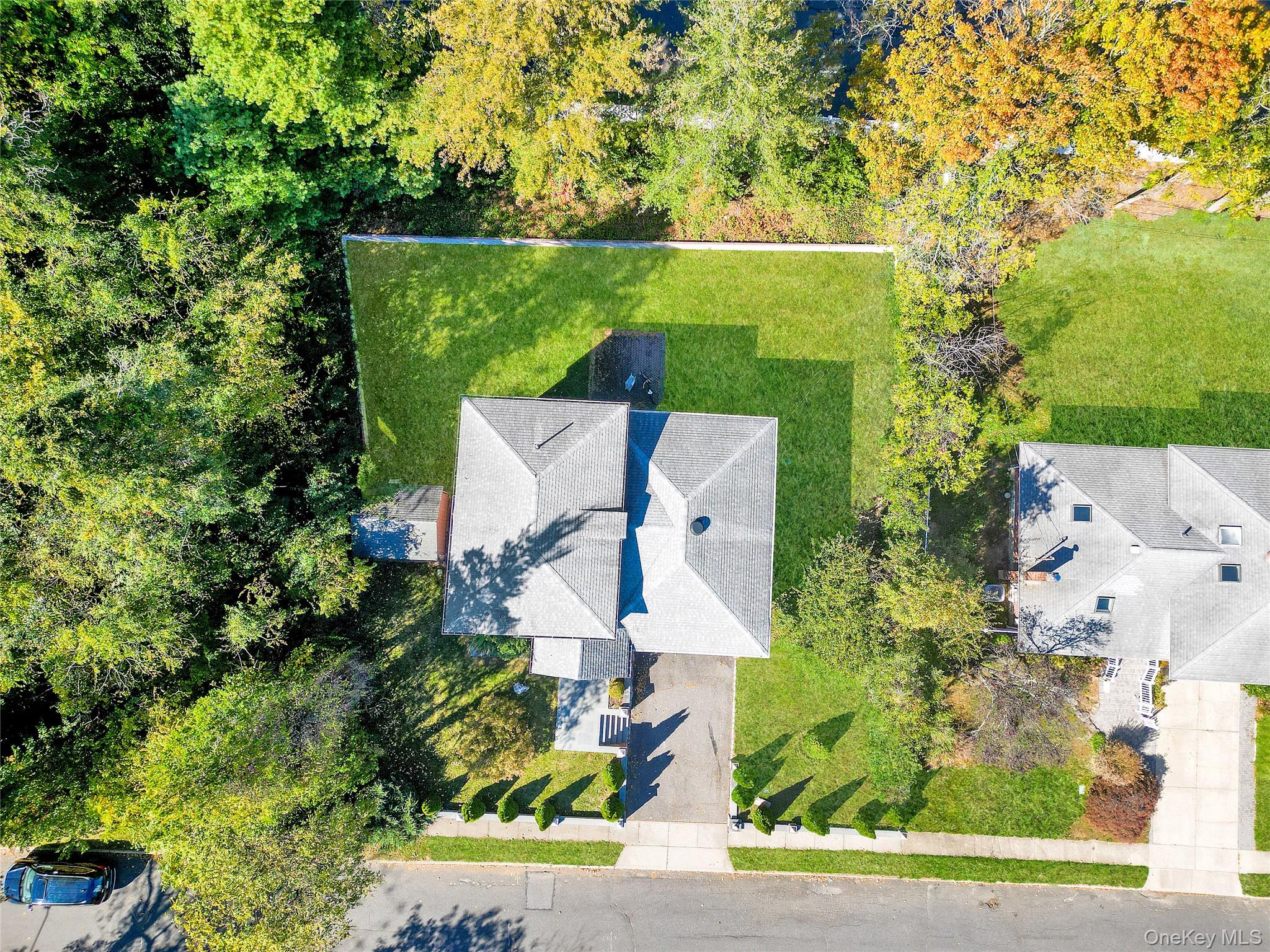 300 Ellen Place, Jericho, NY 11753