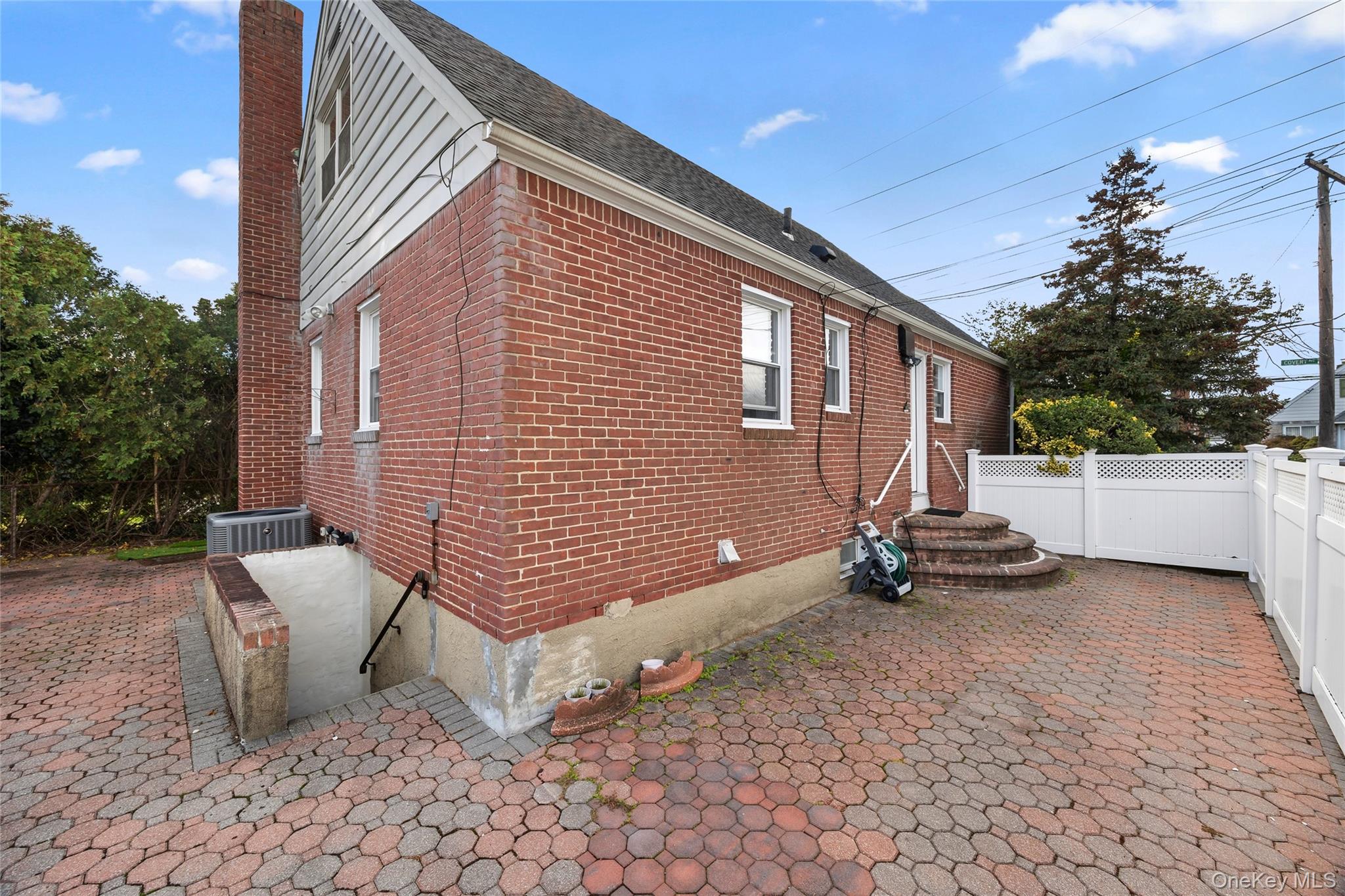 700 Covert Avenue, New Hyde Park, NY 11040