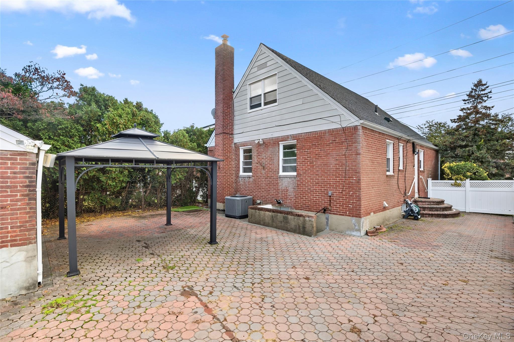 700 Covert Avenue, New Hyde Park, NY 11040