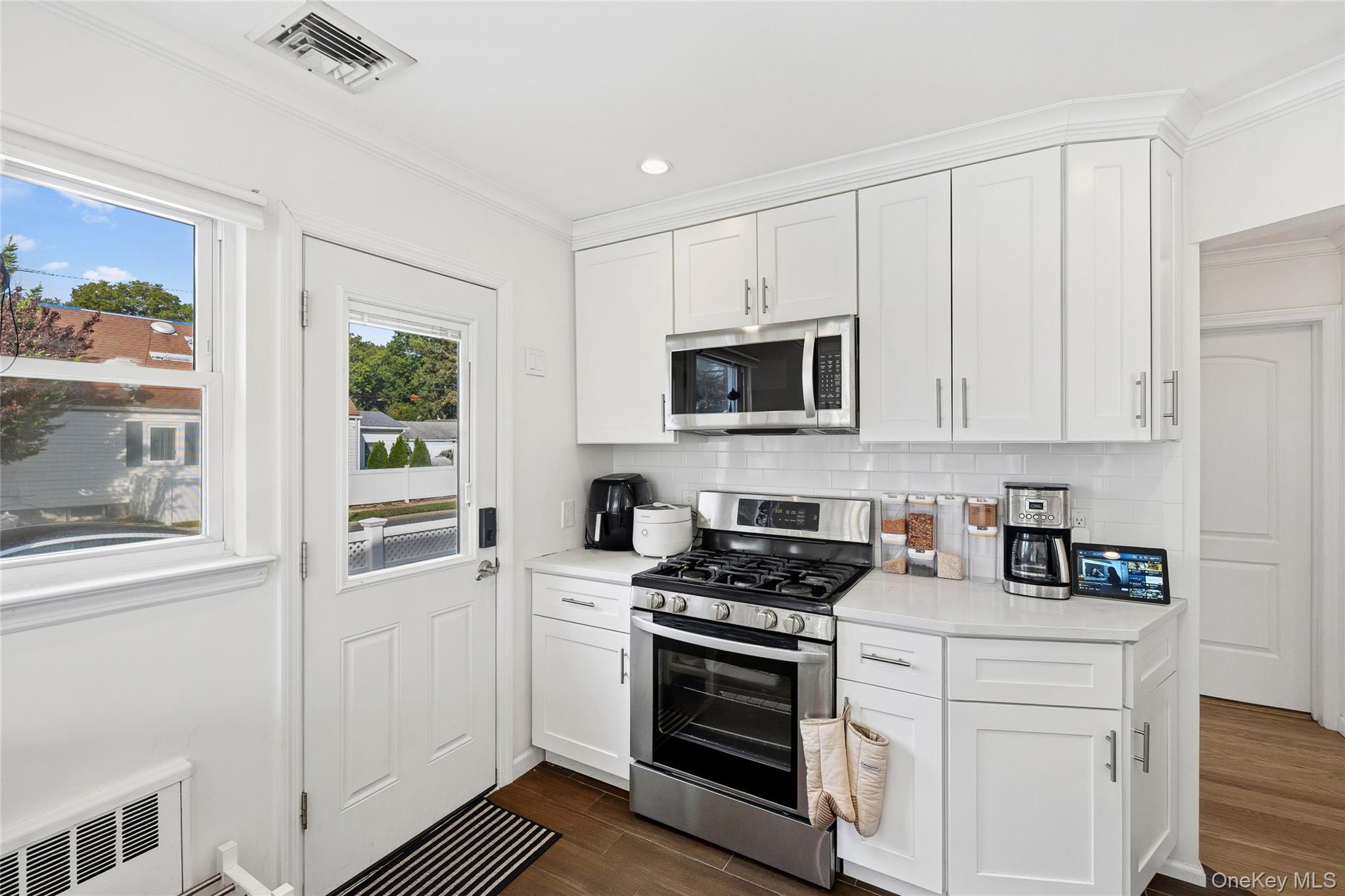 700 Covert Avenue, New Hyde Park, NY 11040