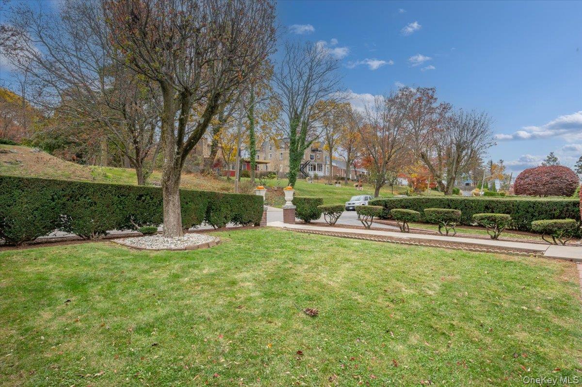 183 Hudson Terrace, Yonkers, NY 10701