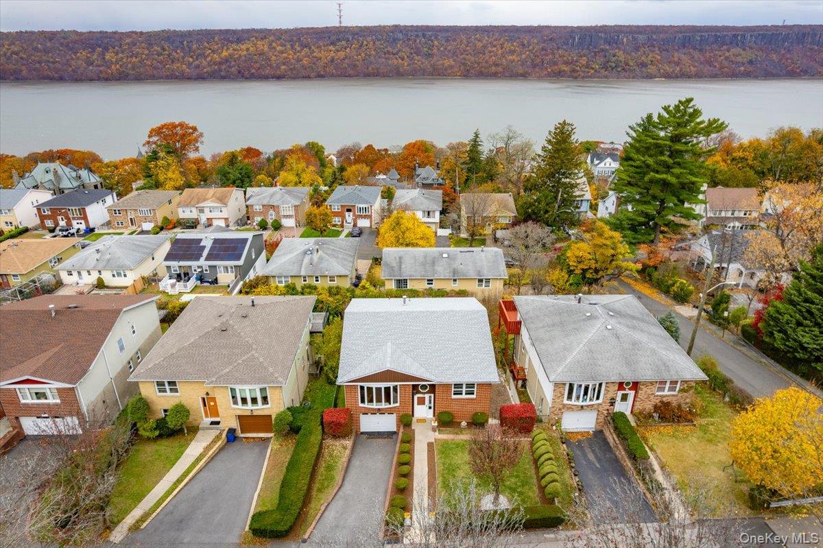 183 Hudson Terrace, Yonkers, NY 10701