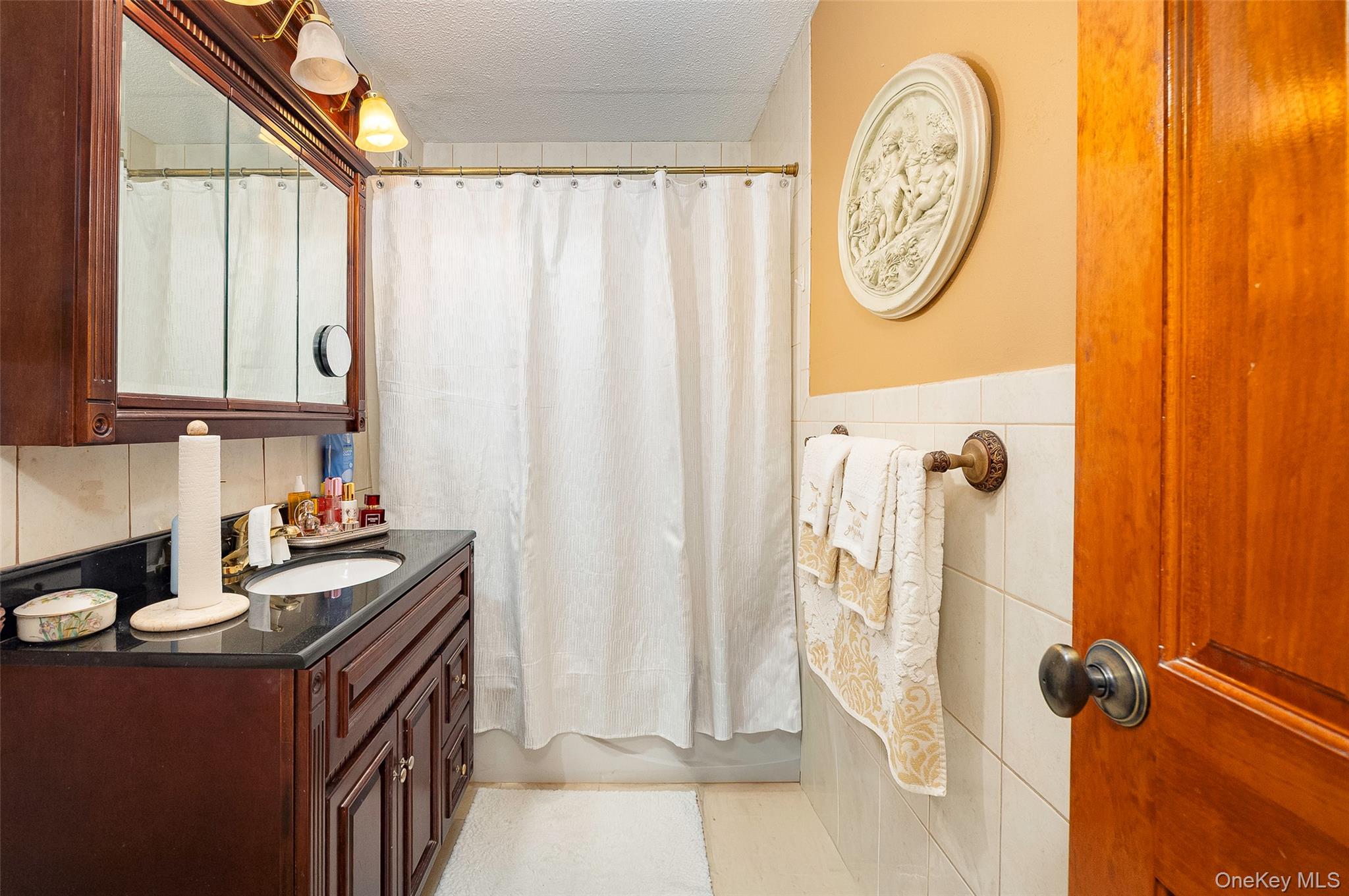 160 Academy # 10N, Poughkeepsie, NY 12601