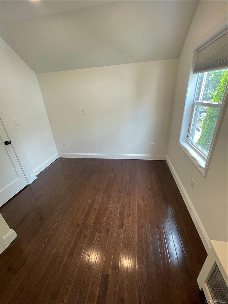 33 Park Avenue, New Rochelle, NY 10805