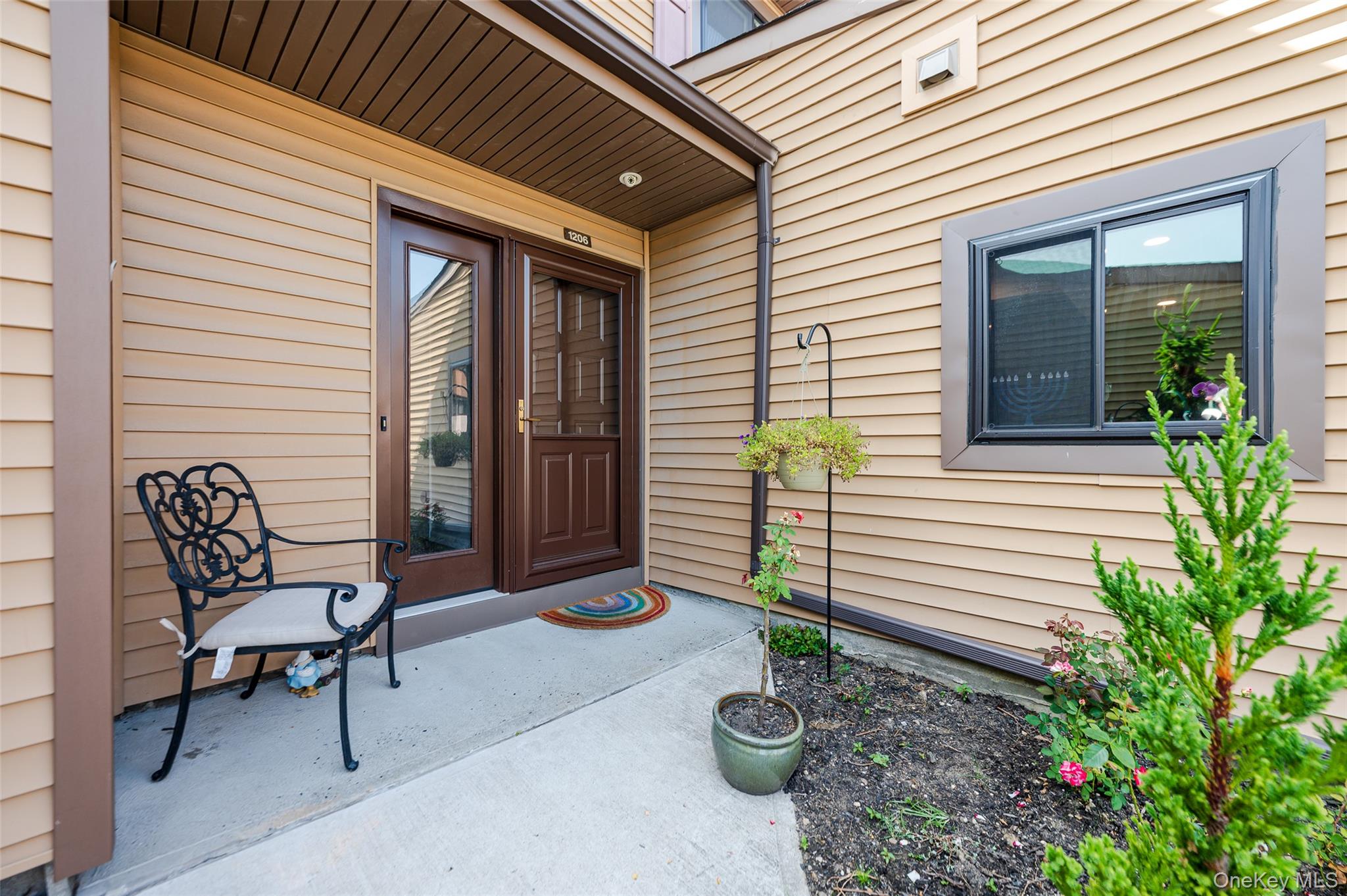 100 Daly Boulevard # 1206, Oceanside, NY 11572