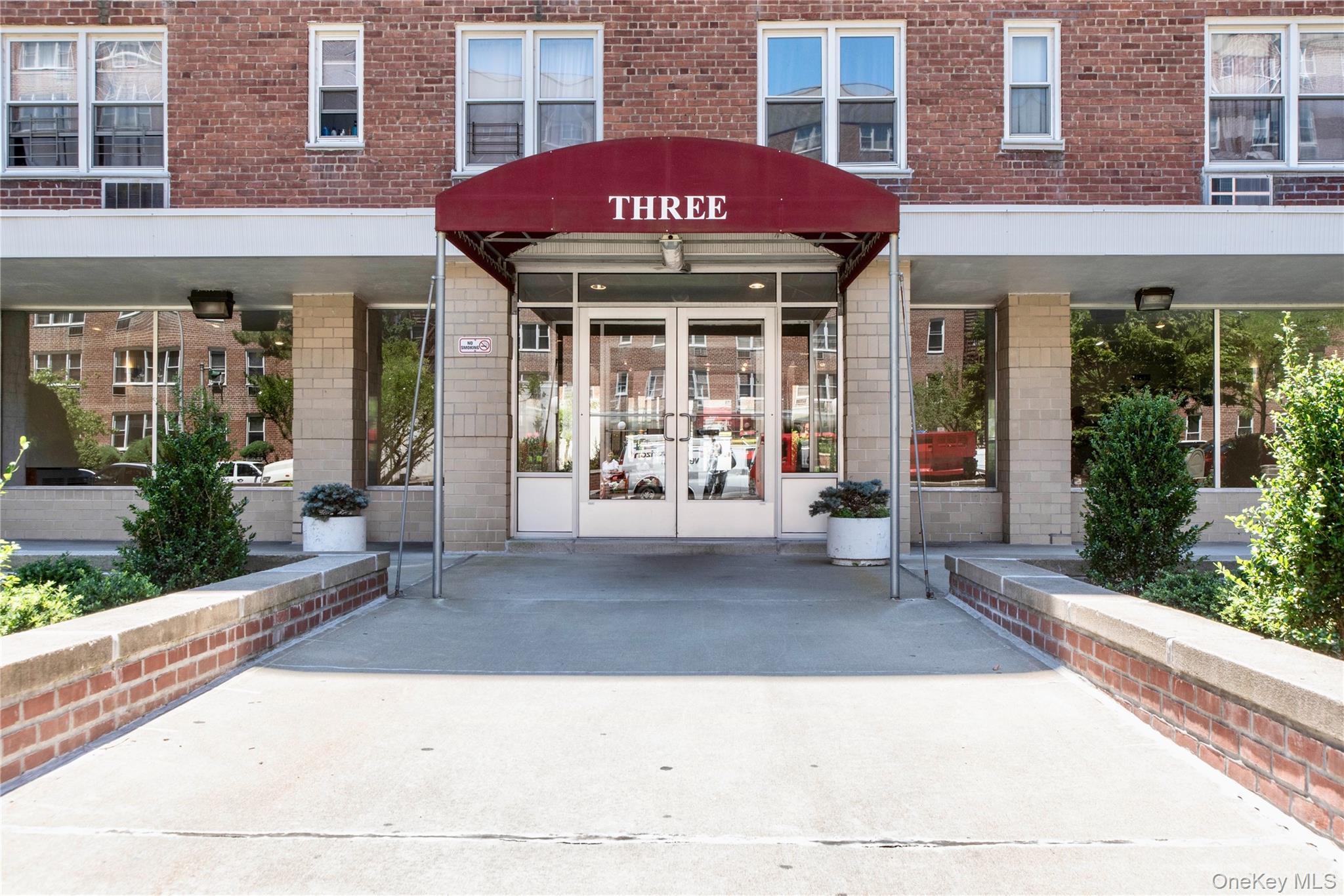 3 Sadore Lane # 2J, Yonkers, NY 10710