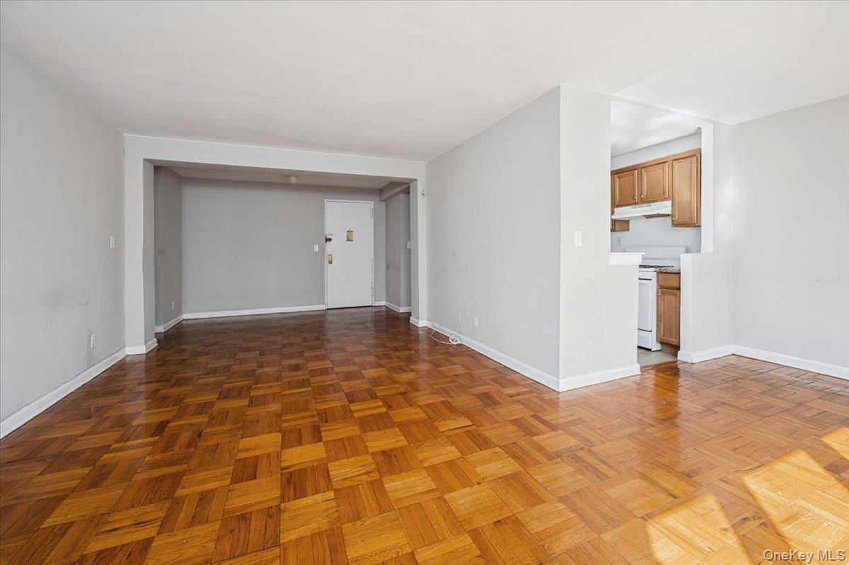 3 Sadore Lane # 2J, Yonkers, NY 10710