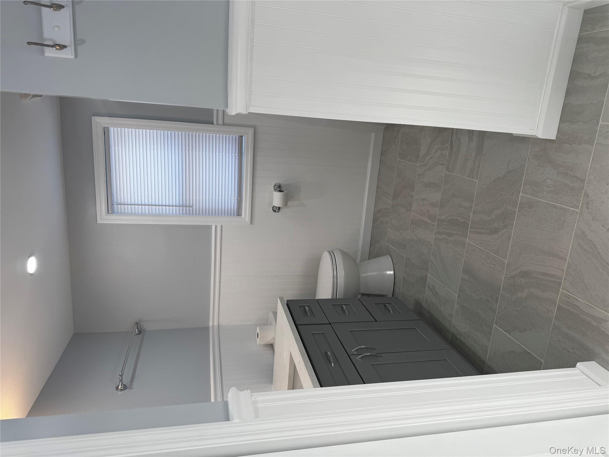 8064 Albany Post Road, Red Hook, NY 12571