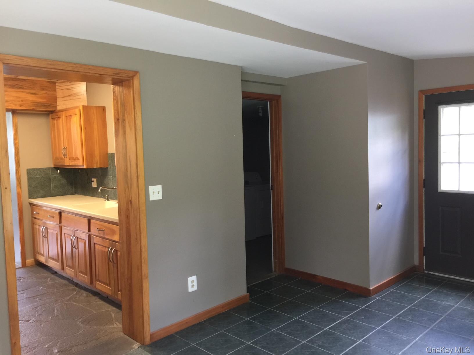 8064 Albany Post Road, Red Hook, NY 12571