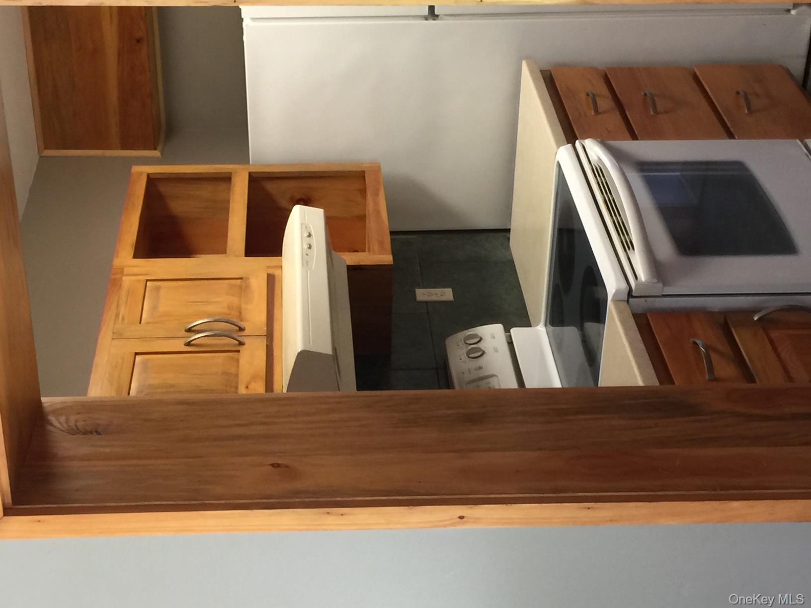 8064 Albany Post Road, Red Hook, NY 12571