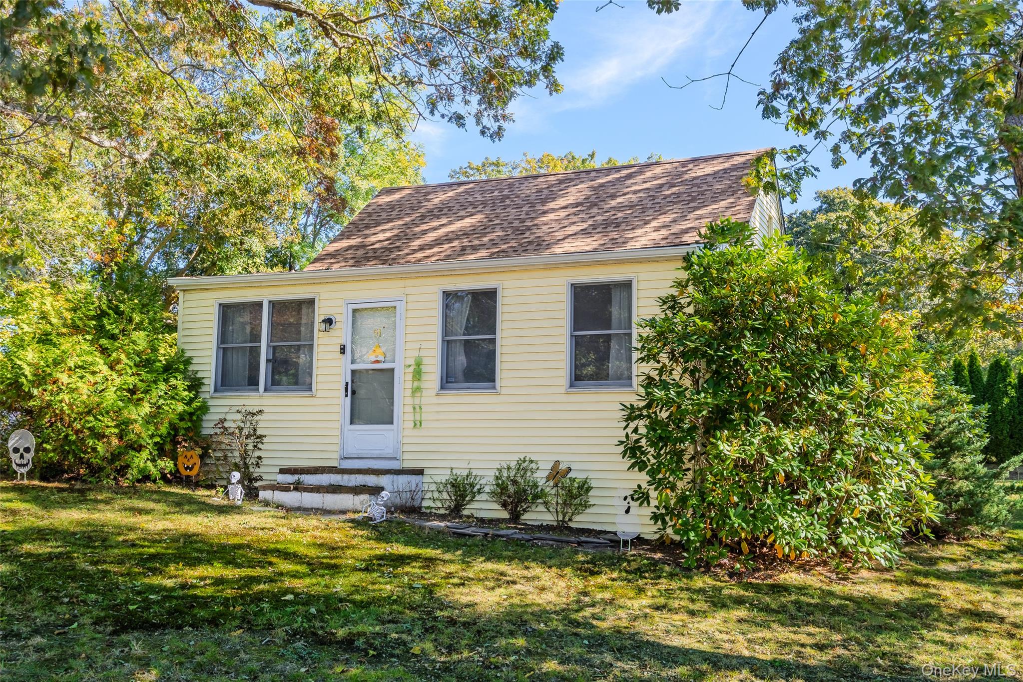 51 Ficus Road, Rocky Point, NY 11778