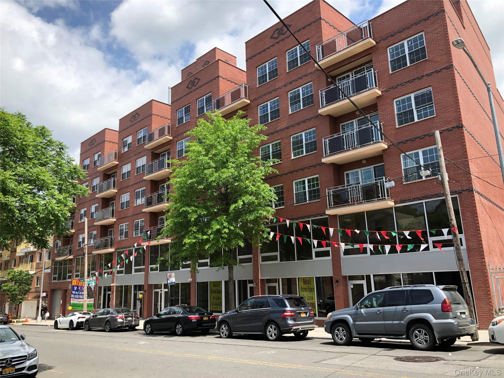 35-19 Leavitt Street # 3E, Flushing, NY 11354