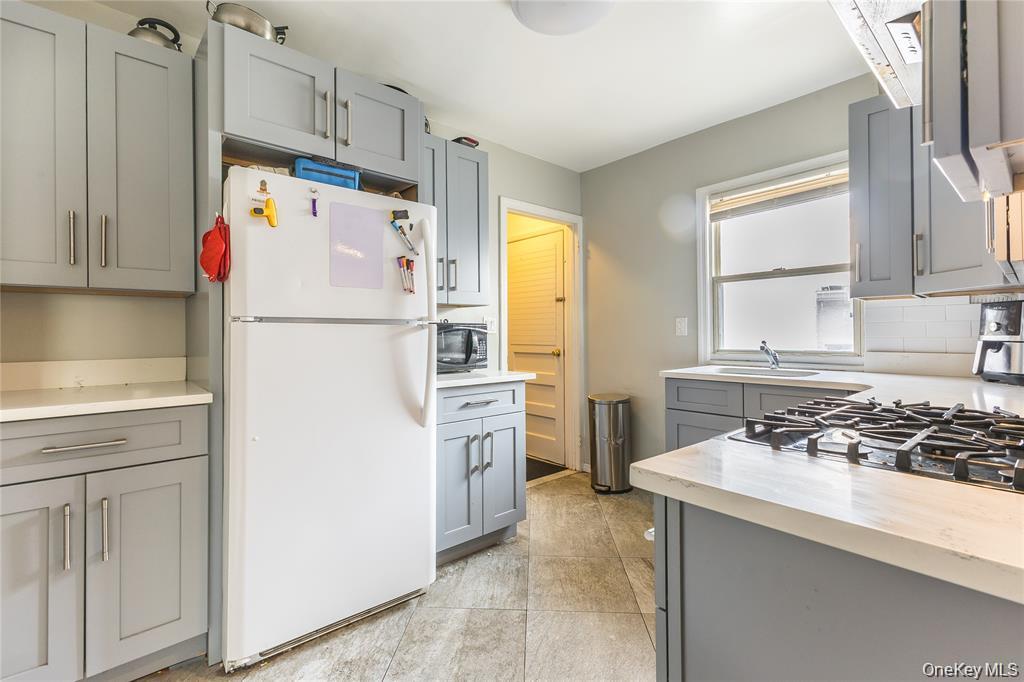 80-15A 168th Street, Flushing, NY 11432