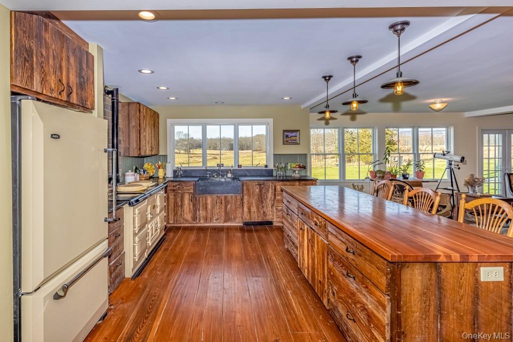 1294 Albany Post Road, Gardiner, NY 12525