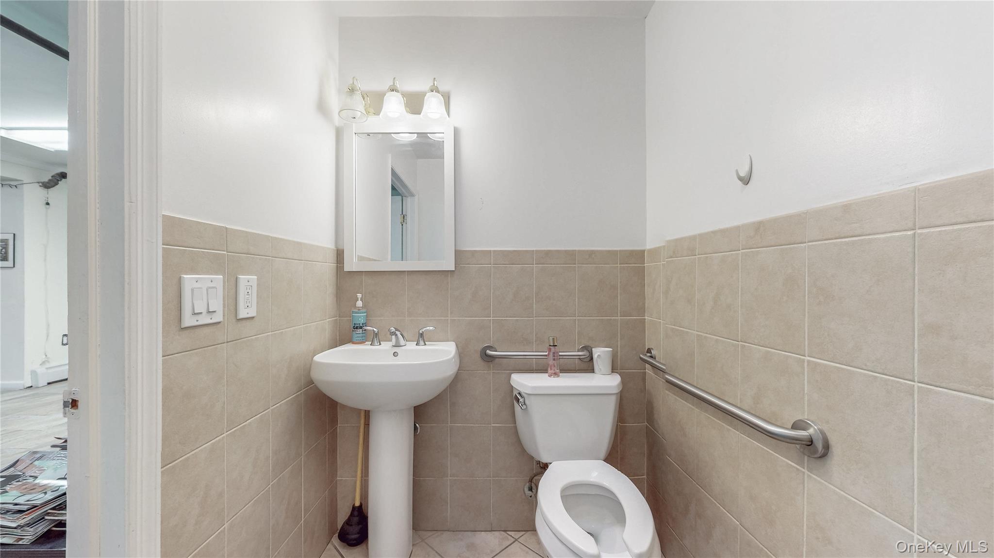 566 Schenectady Avenue, Brooklyn, NY 11203