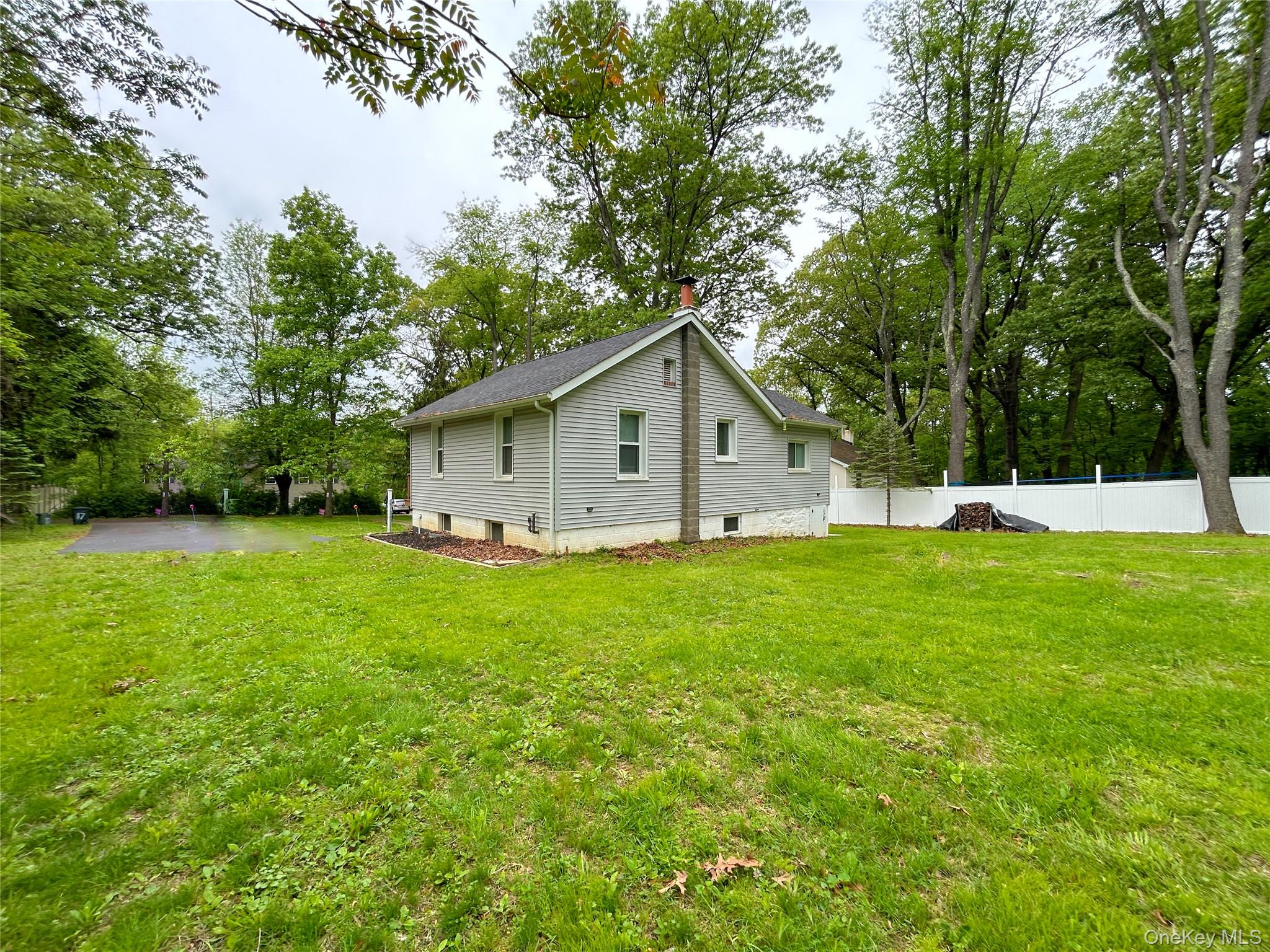 17 John Street, New Windsor, NY 12553