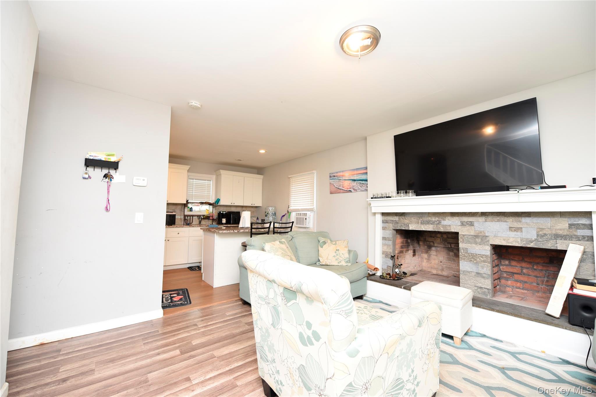 18 Pennwood Drive, Mastic Beach, NY 11951