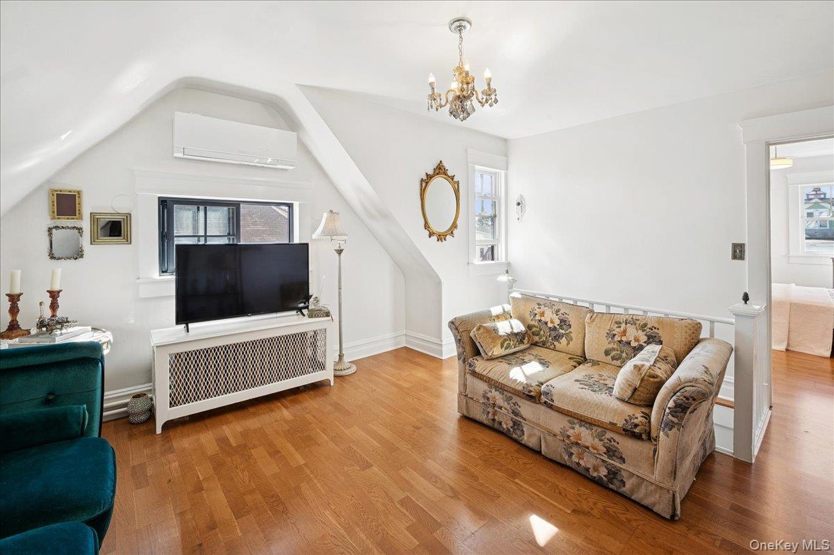 127 Villa Avenue, Yonkers, NY 10704