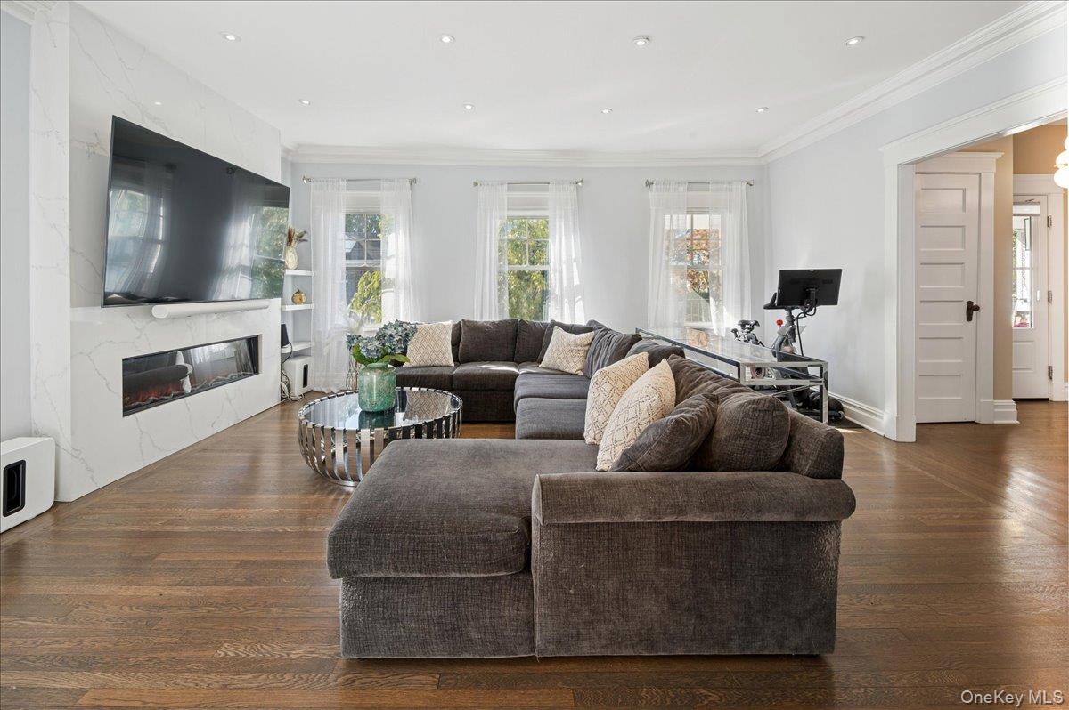 127 Villa Avenue, Yonkers, NY 10704