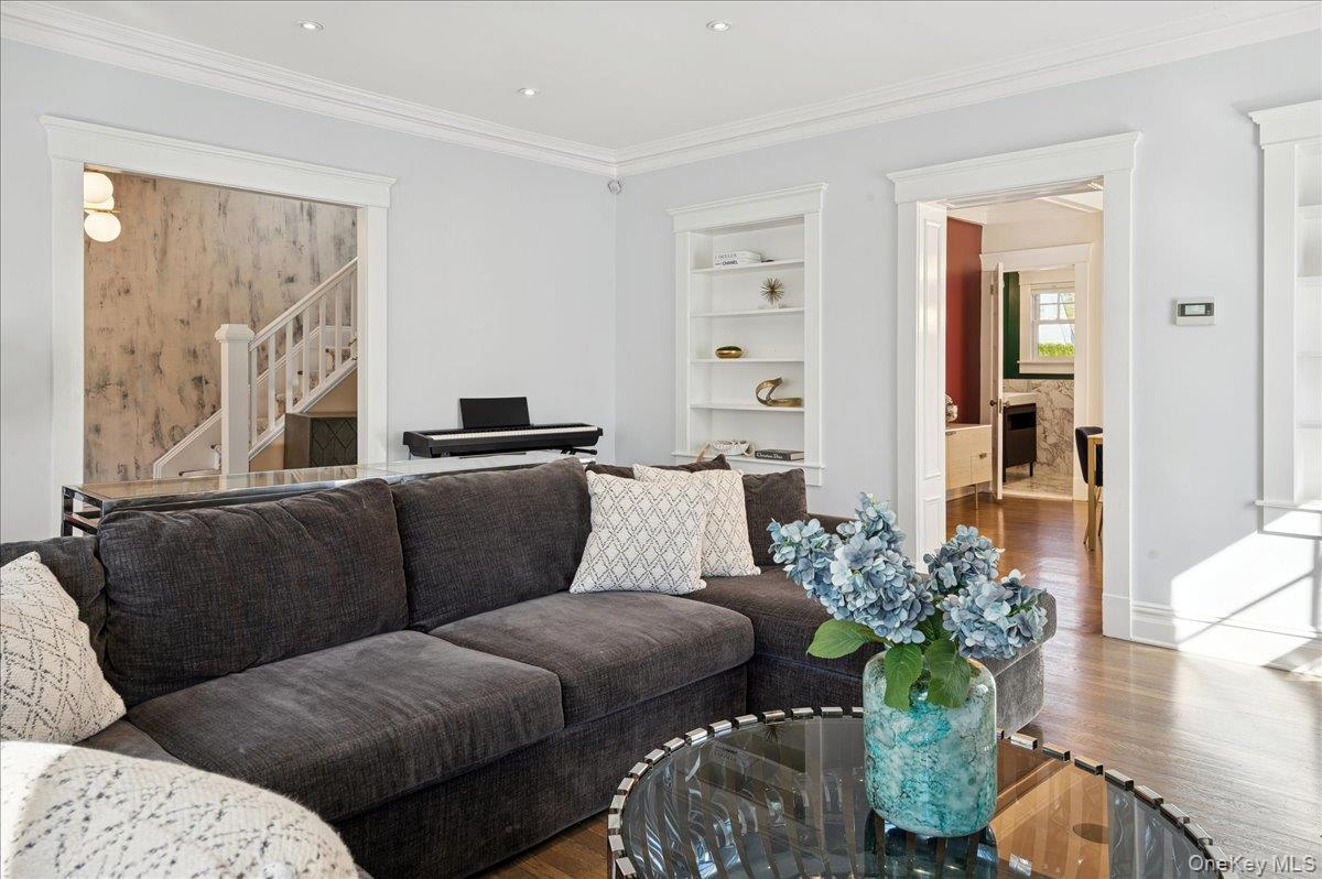 127 Villa Avenue, Yonkers, NY 10704