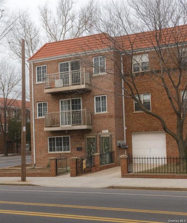 72-01 31st Avenue, East Elmhurst, NY 11370