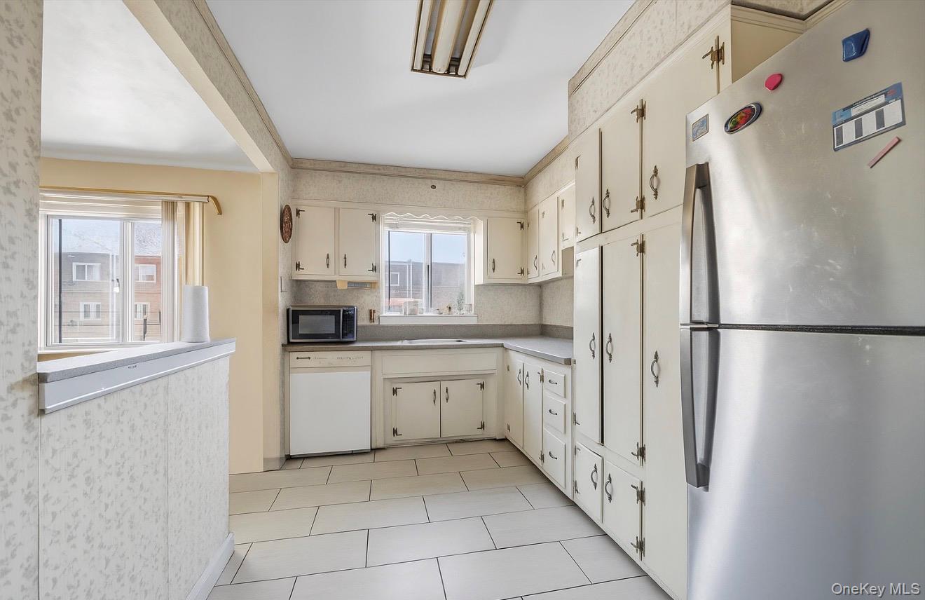 1721 E 54th Street, Brooklyn, NY 11234