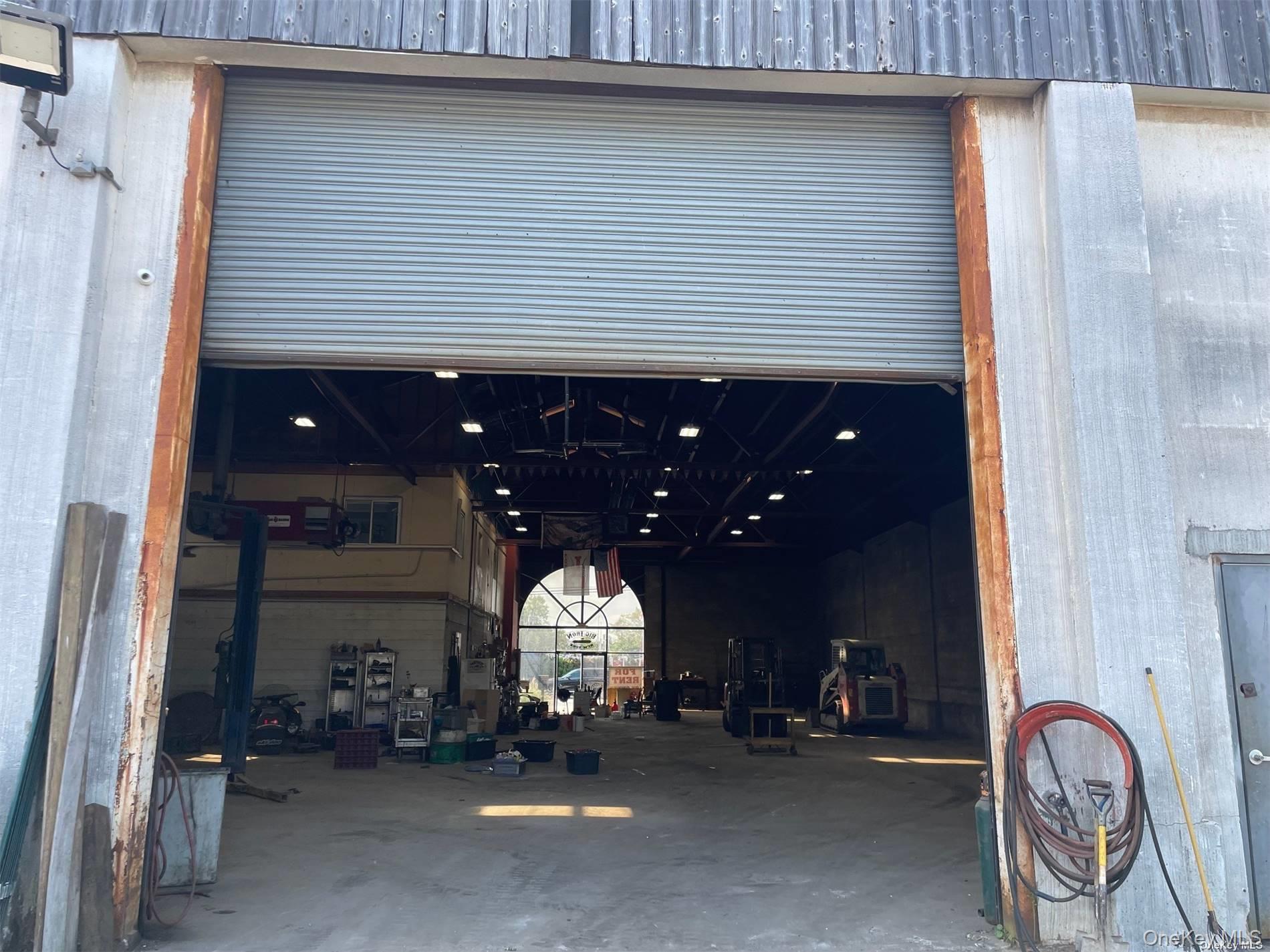 4 Pettit Place, Island Park, NY 11558