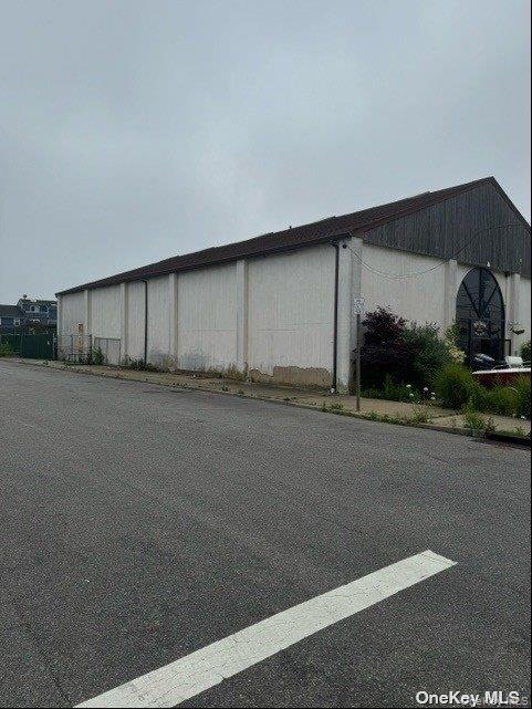 4 Pettit Place, Island Park, NY 11558