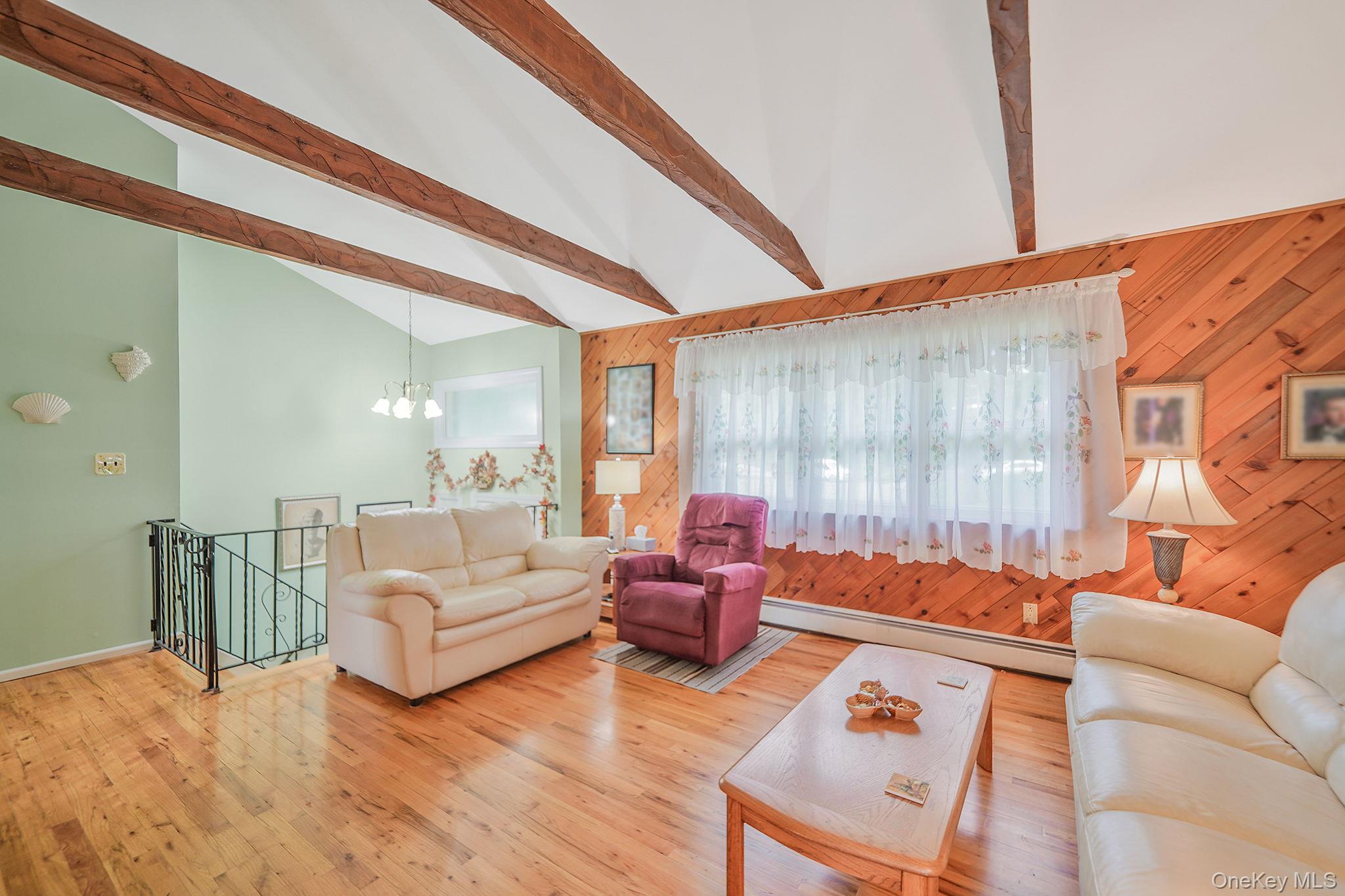 3 Selmar Court, Kings Park, NY 11754