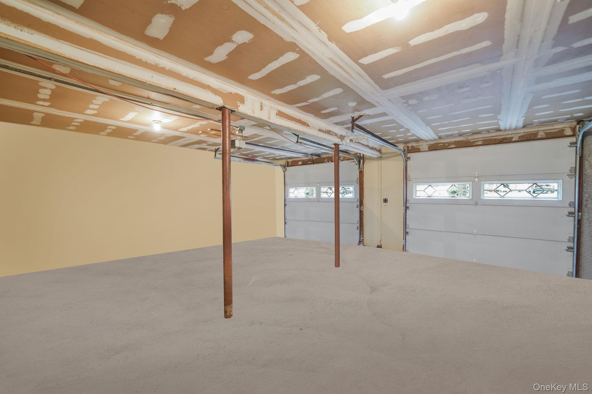 3 Selmar Court, Kings Park, NY 11754