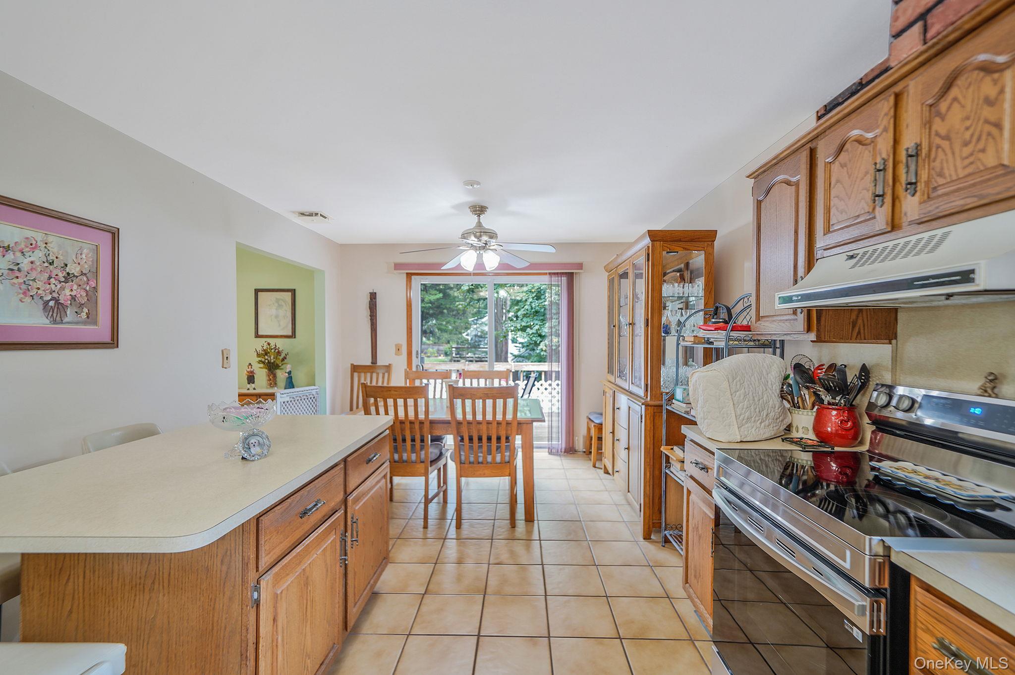 3 Selmar Court, Kings Park, NY 11754