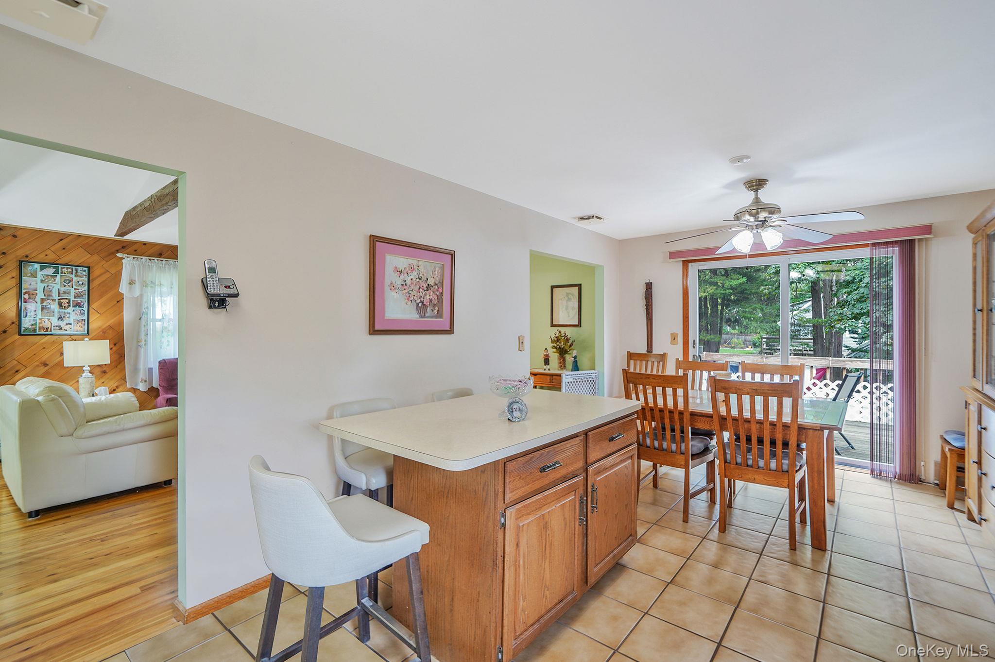 3 Selmar Court, Kings Park, NY 11754