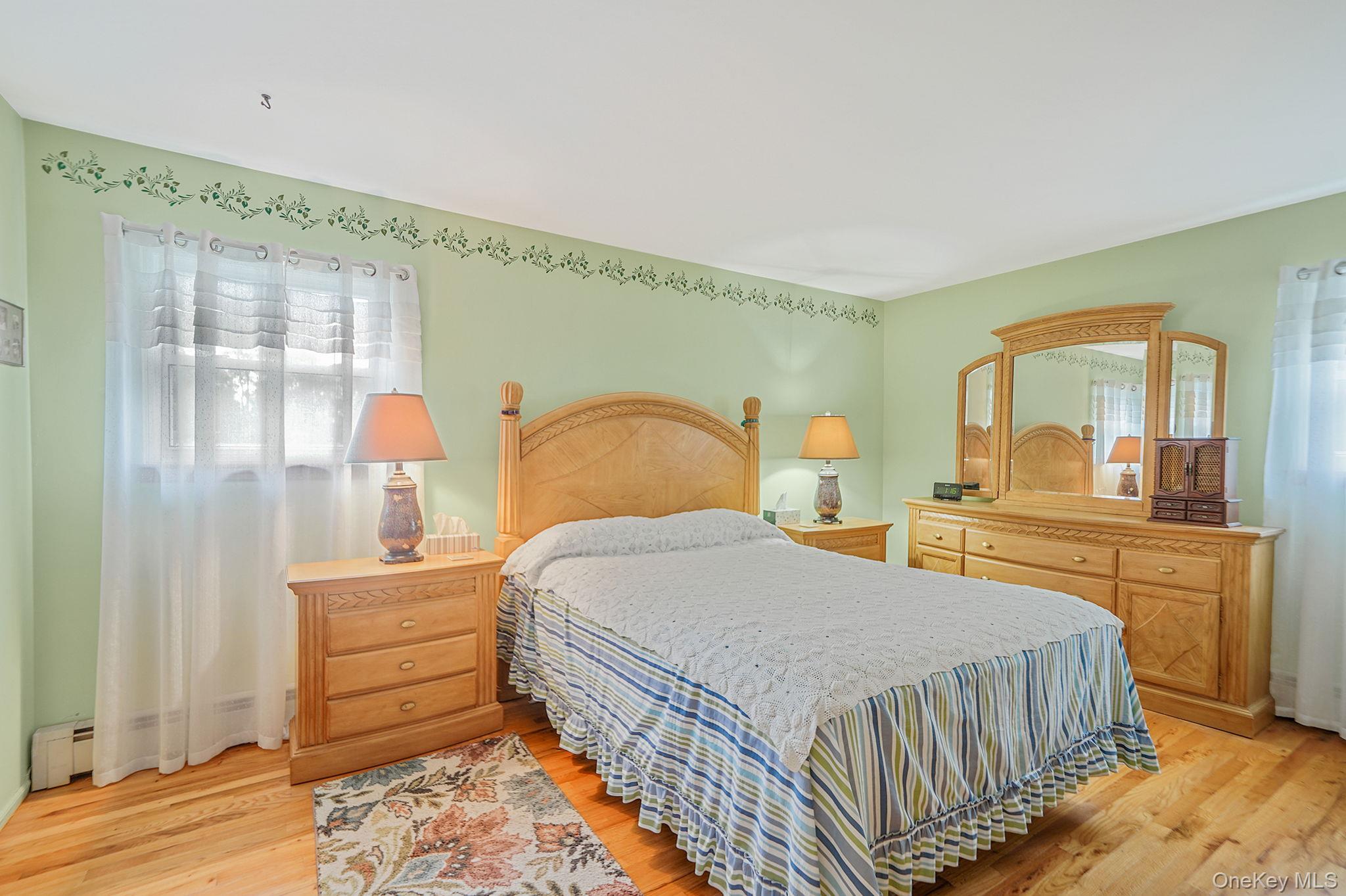 3 Selmar Court, Kings Park, NY 11754