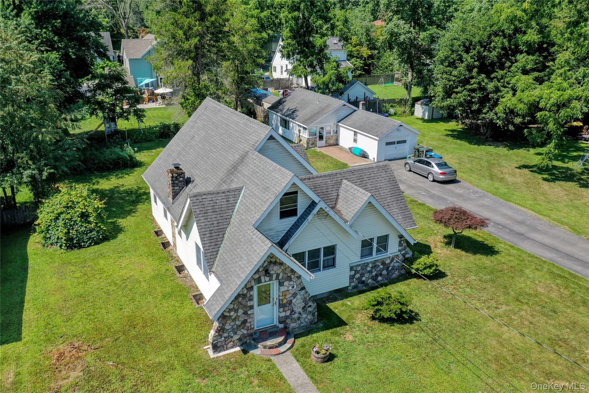 9 Chestnut Street, Greenwood Lake, NY 10925