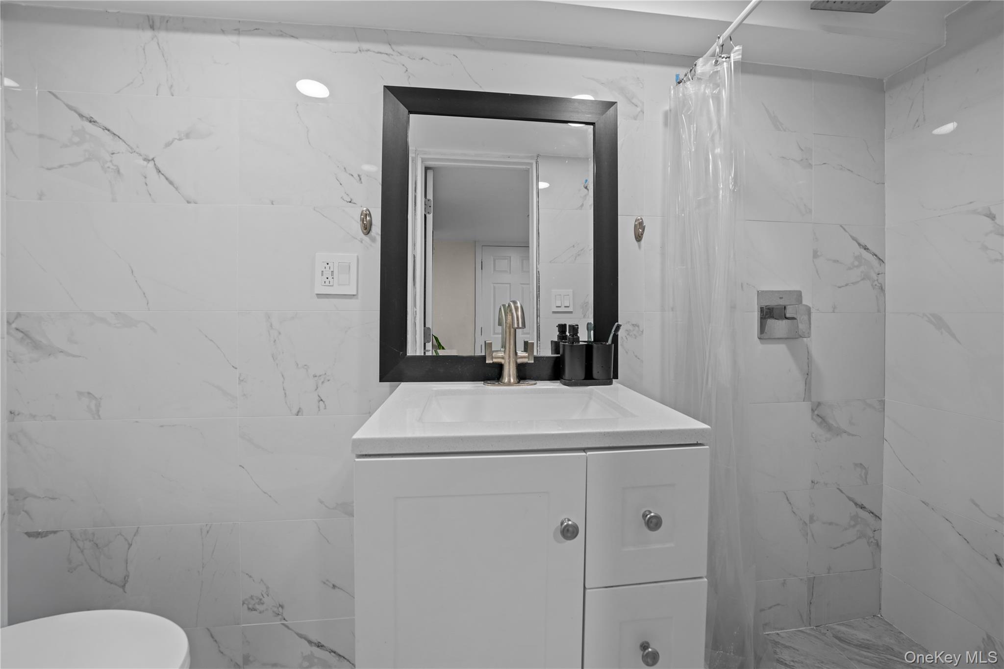 163-37 15 Drive, Beechhurst, NY 11357