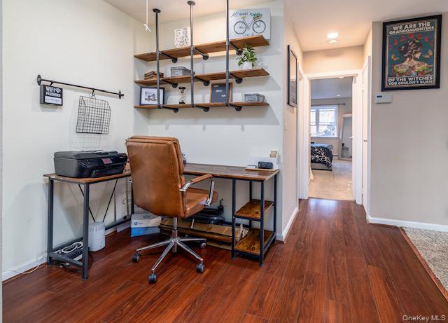 214 Westend Avenue # 6C, Freeport, NY 11520