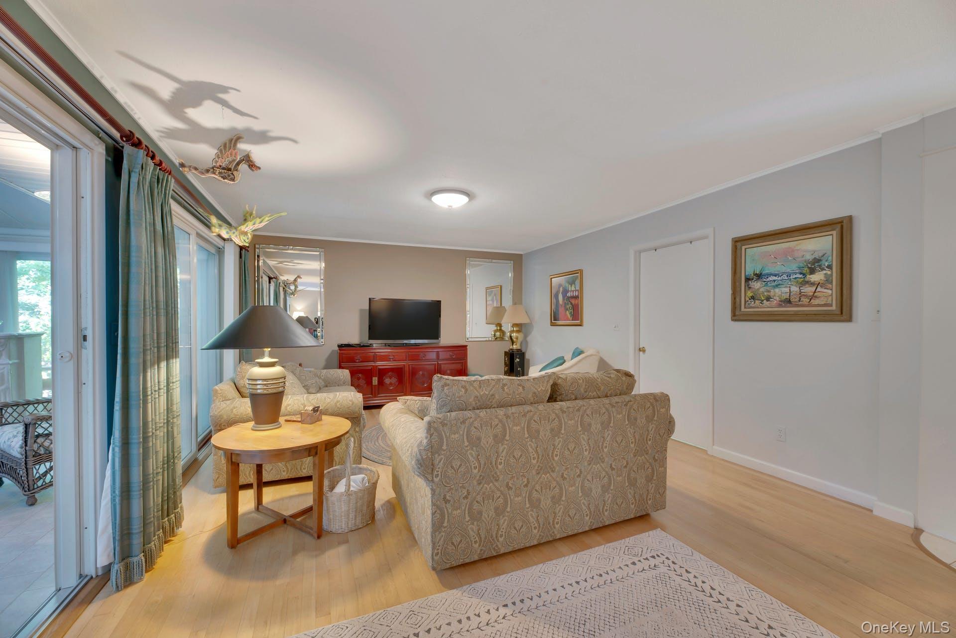 1075 Inlet Lane, Greenport, NY 11944