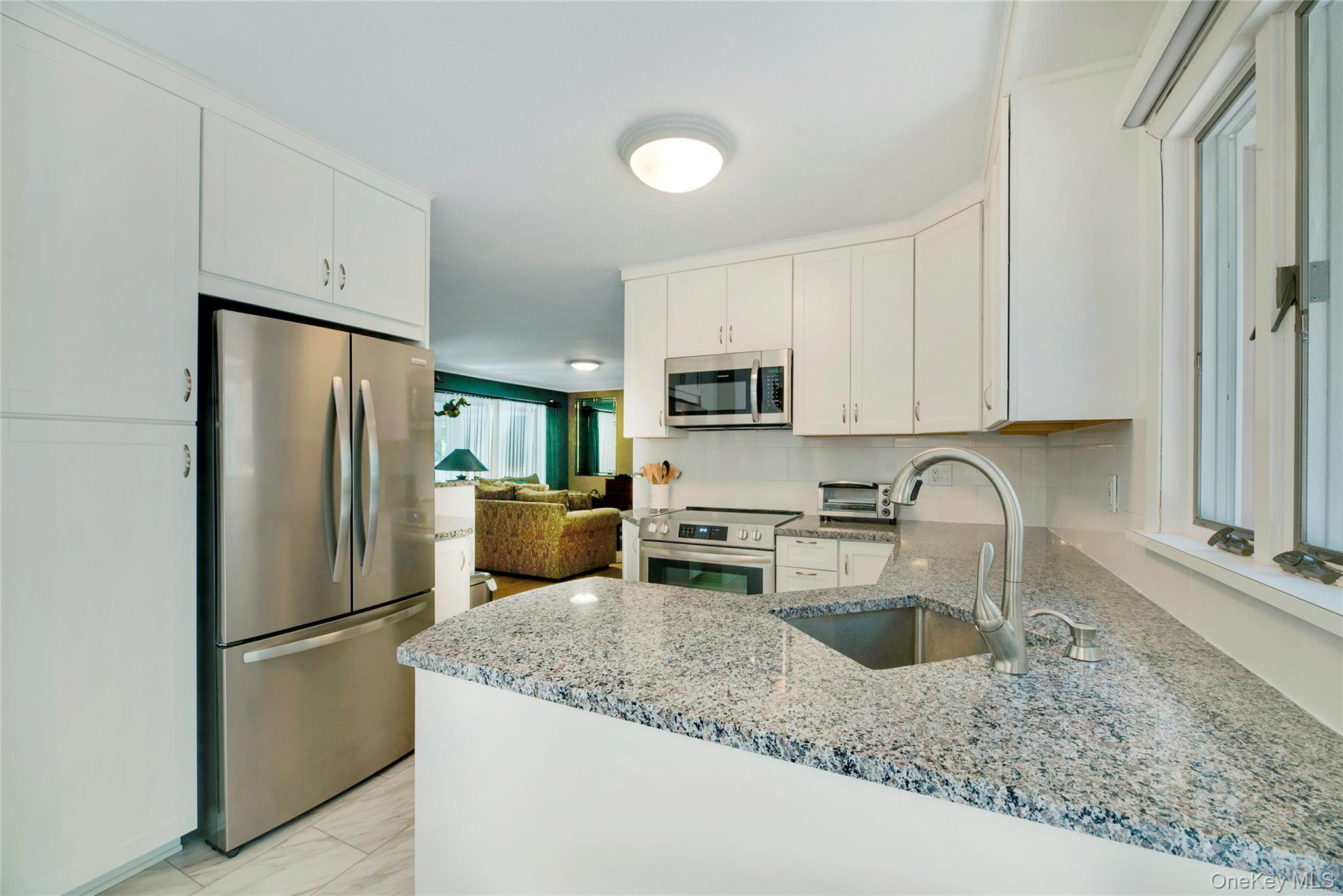 1075 Inlet Lane, Greenport, NY 11944