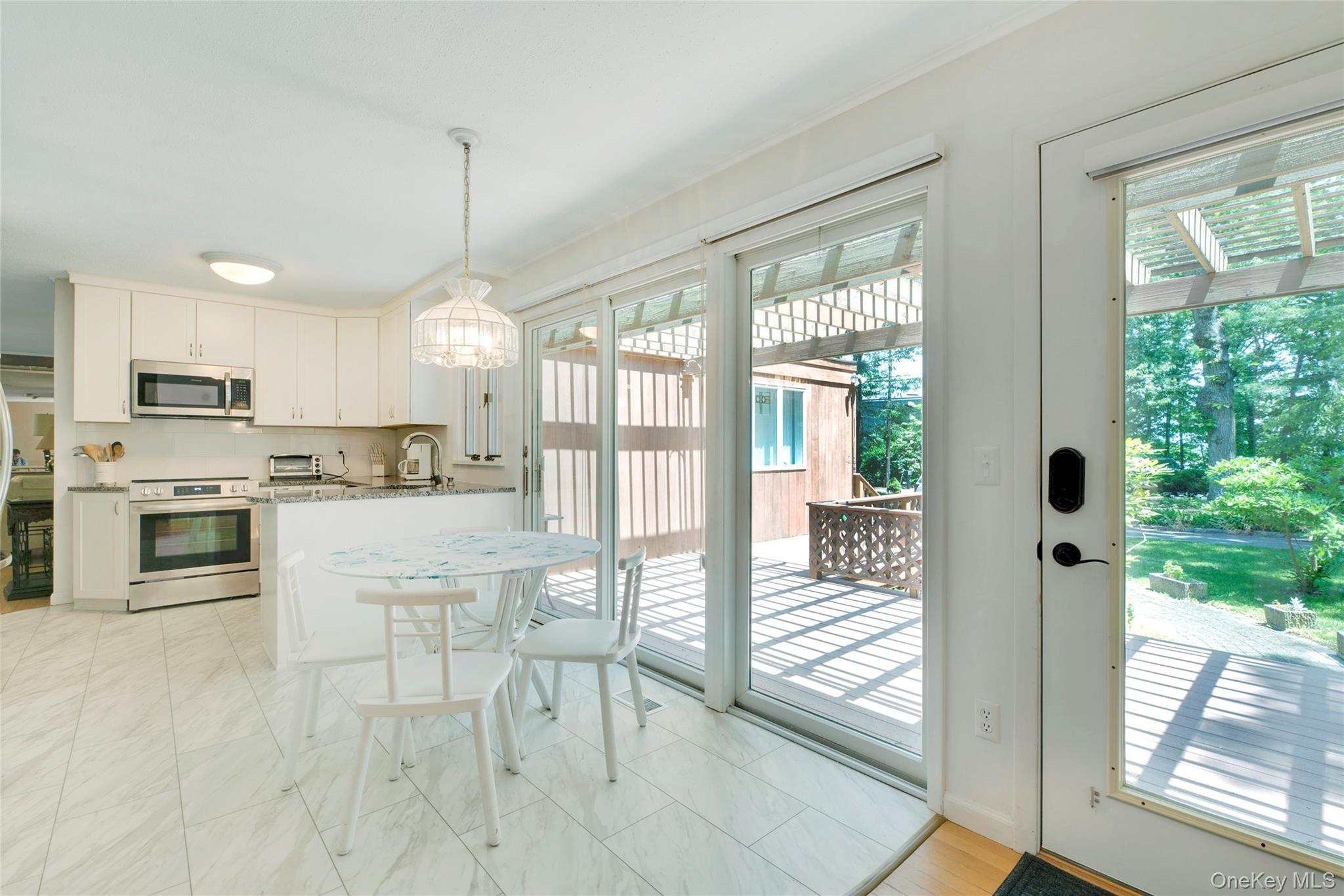 1075 Inlet Lane, Greenport, NY 11944