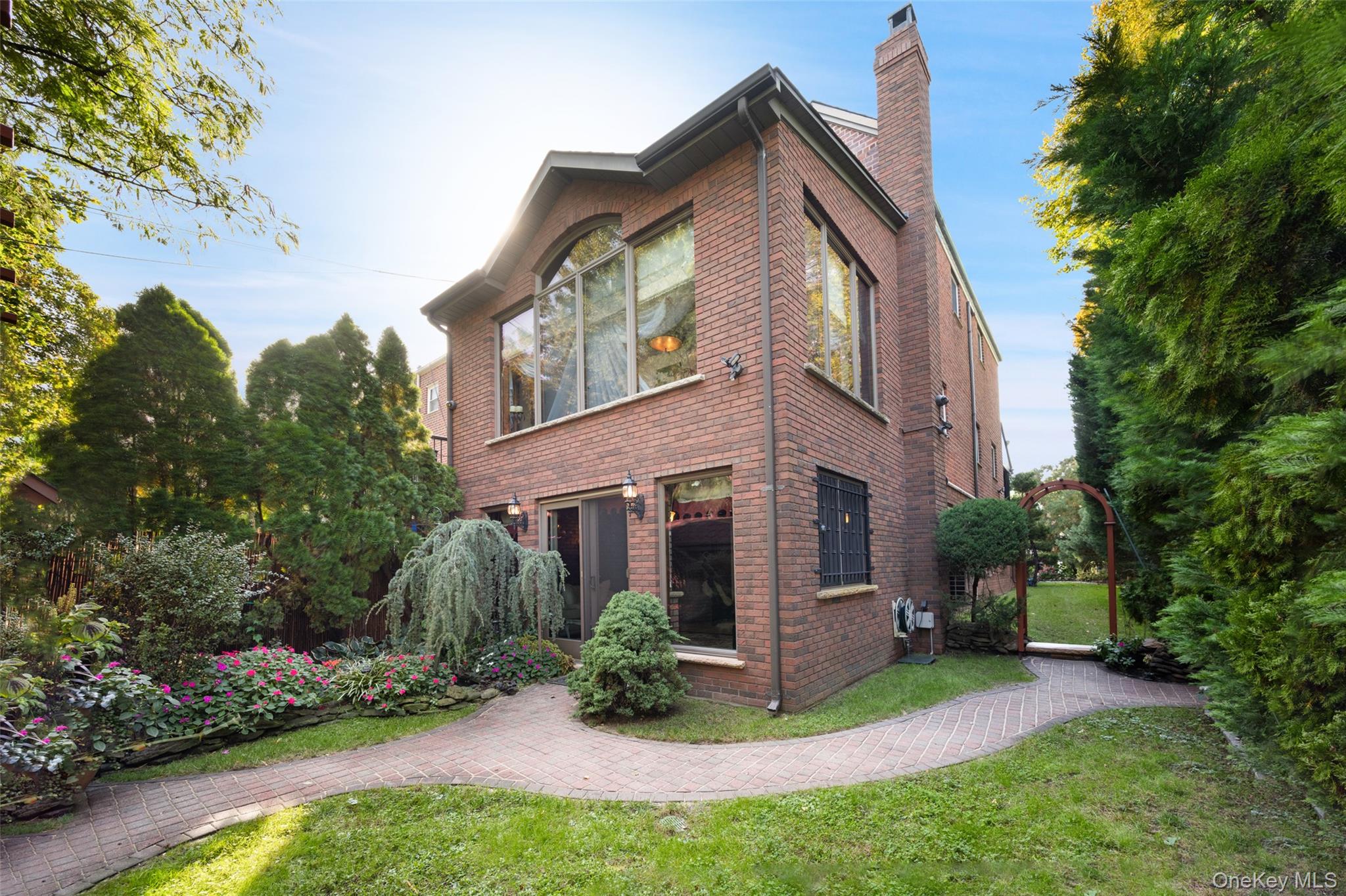 51-01 64th Street, Woodside, NY 11377