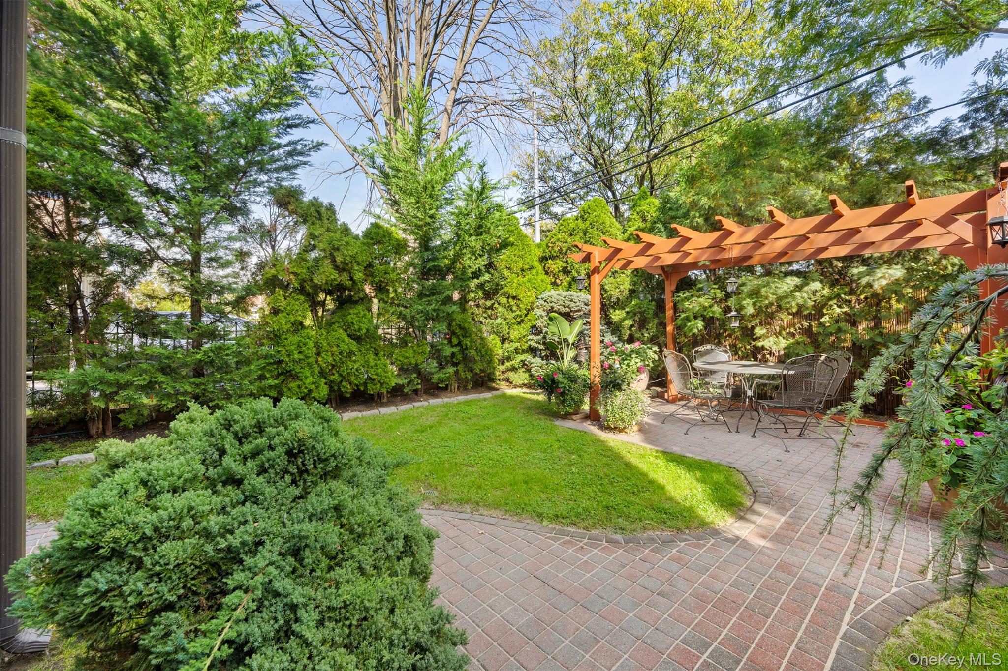 51-01 64th Street, Woodside, NY 11377