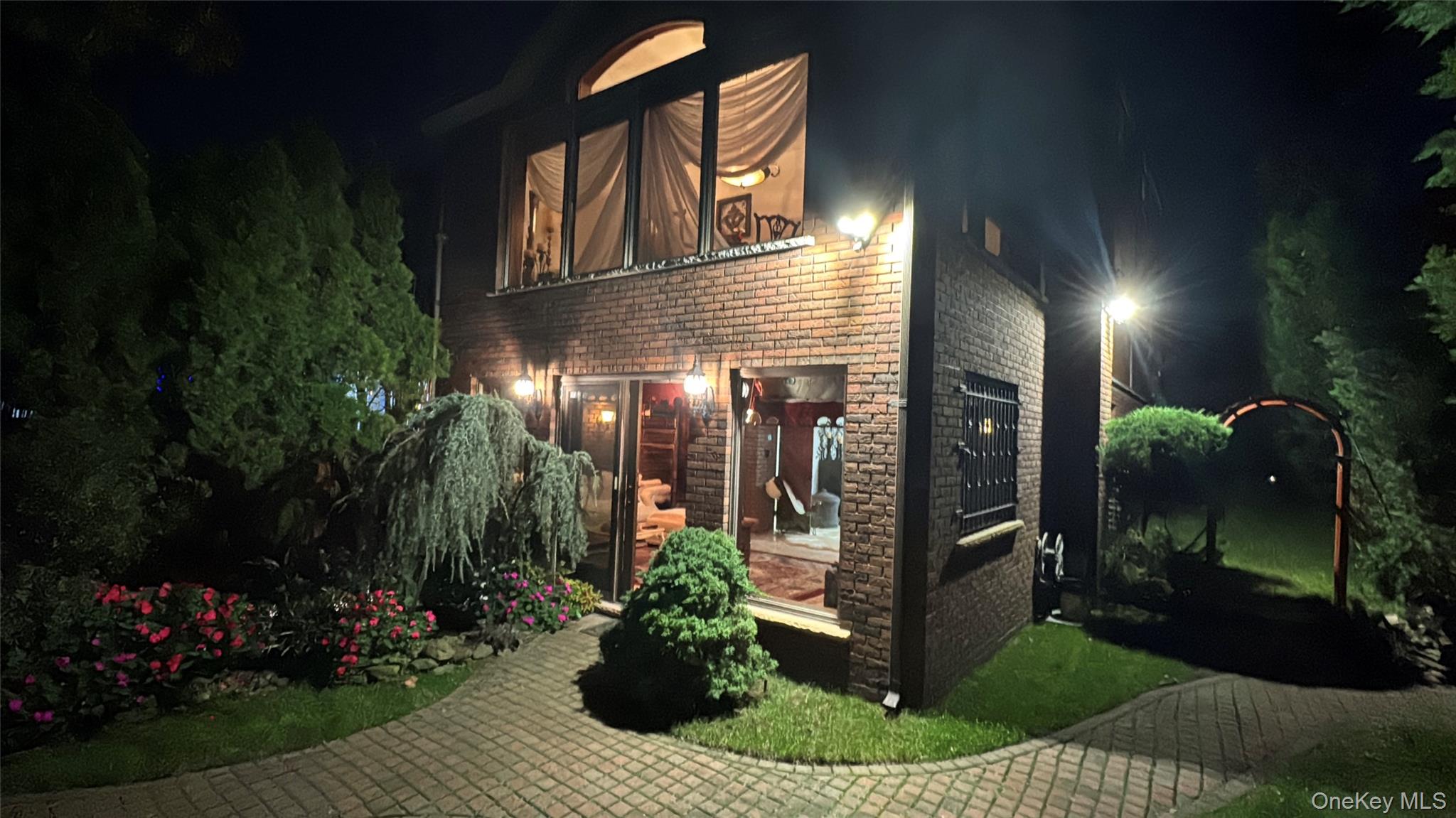 51-01 64th Street, Woodside, NY 11377