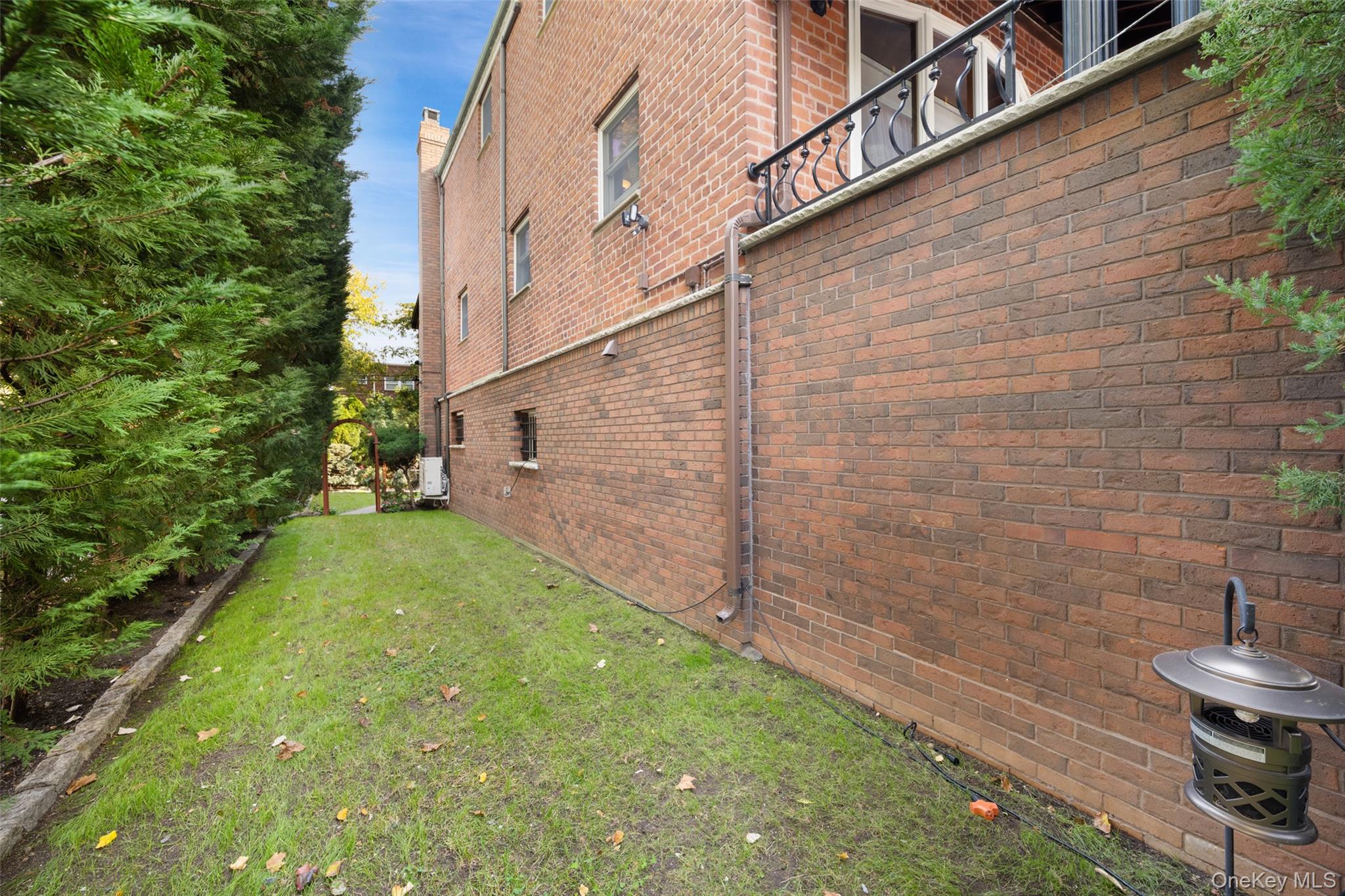 51-01 64th Street, Woodside, NY 11377