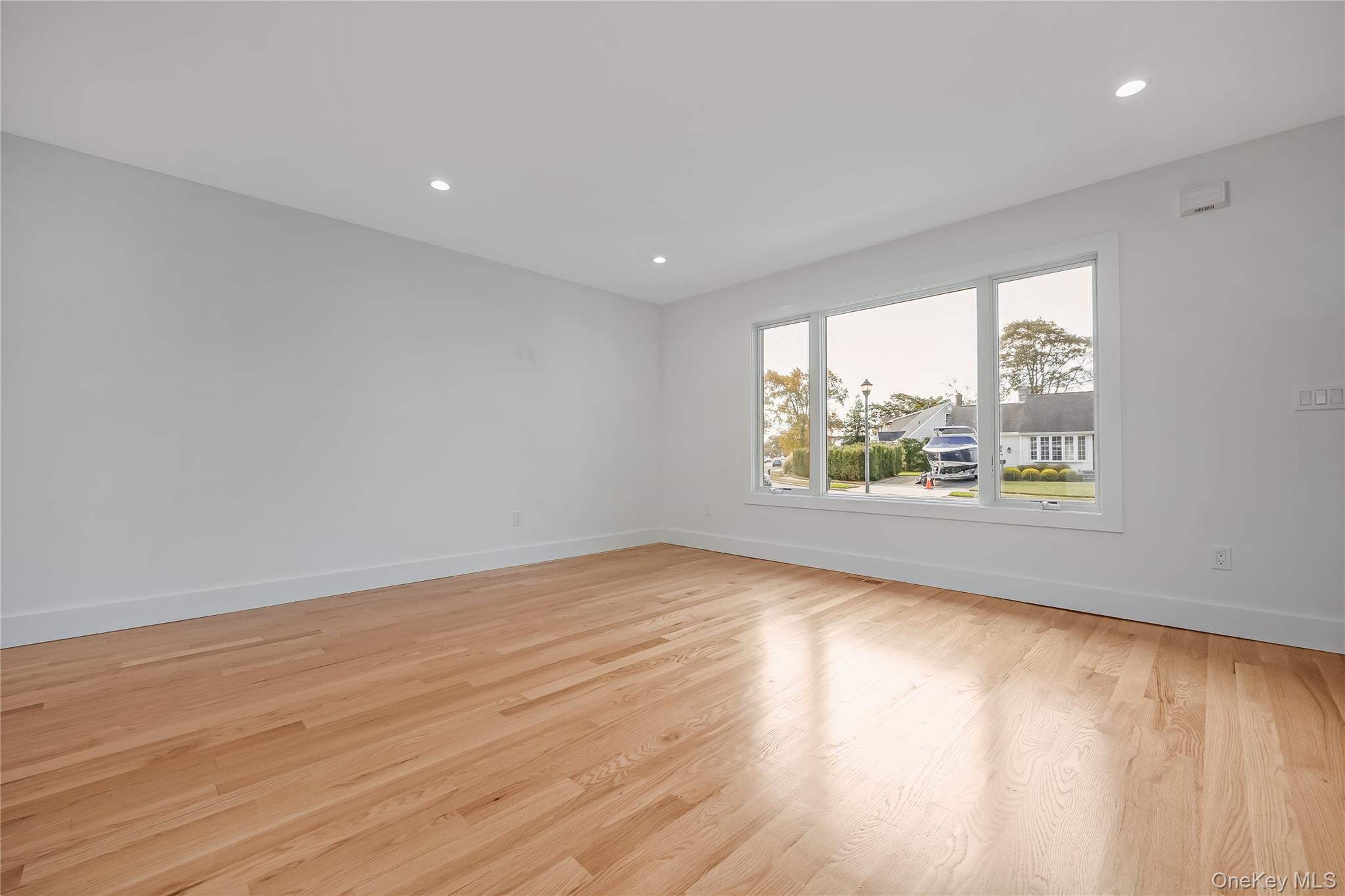 985 Douglas Avenue, Wantagh, NY 11793