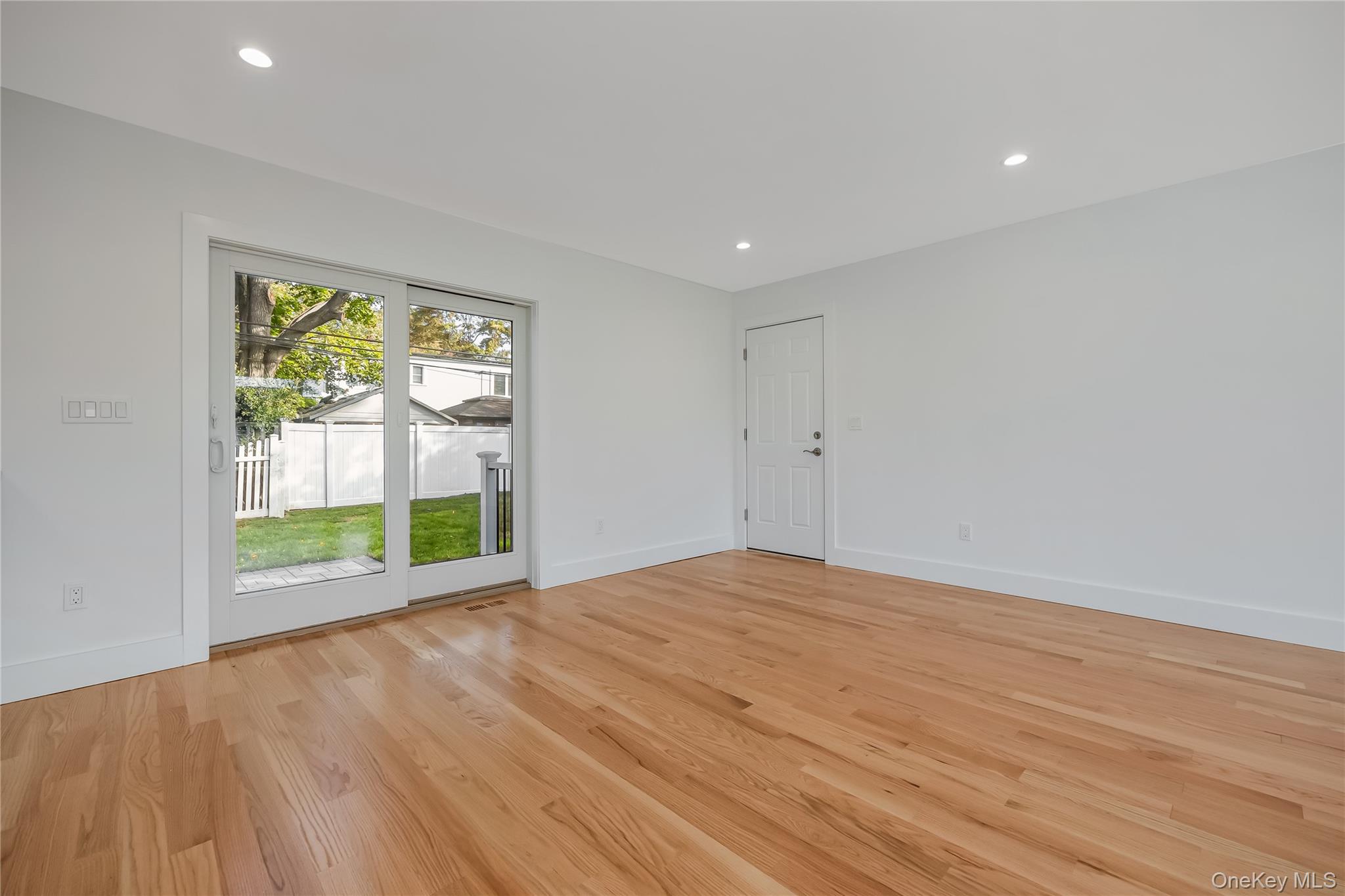 985 Douglas Avenue, Wantagh, NY 11793